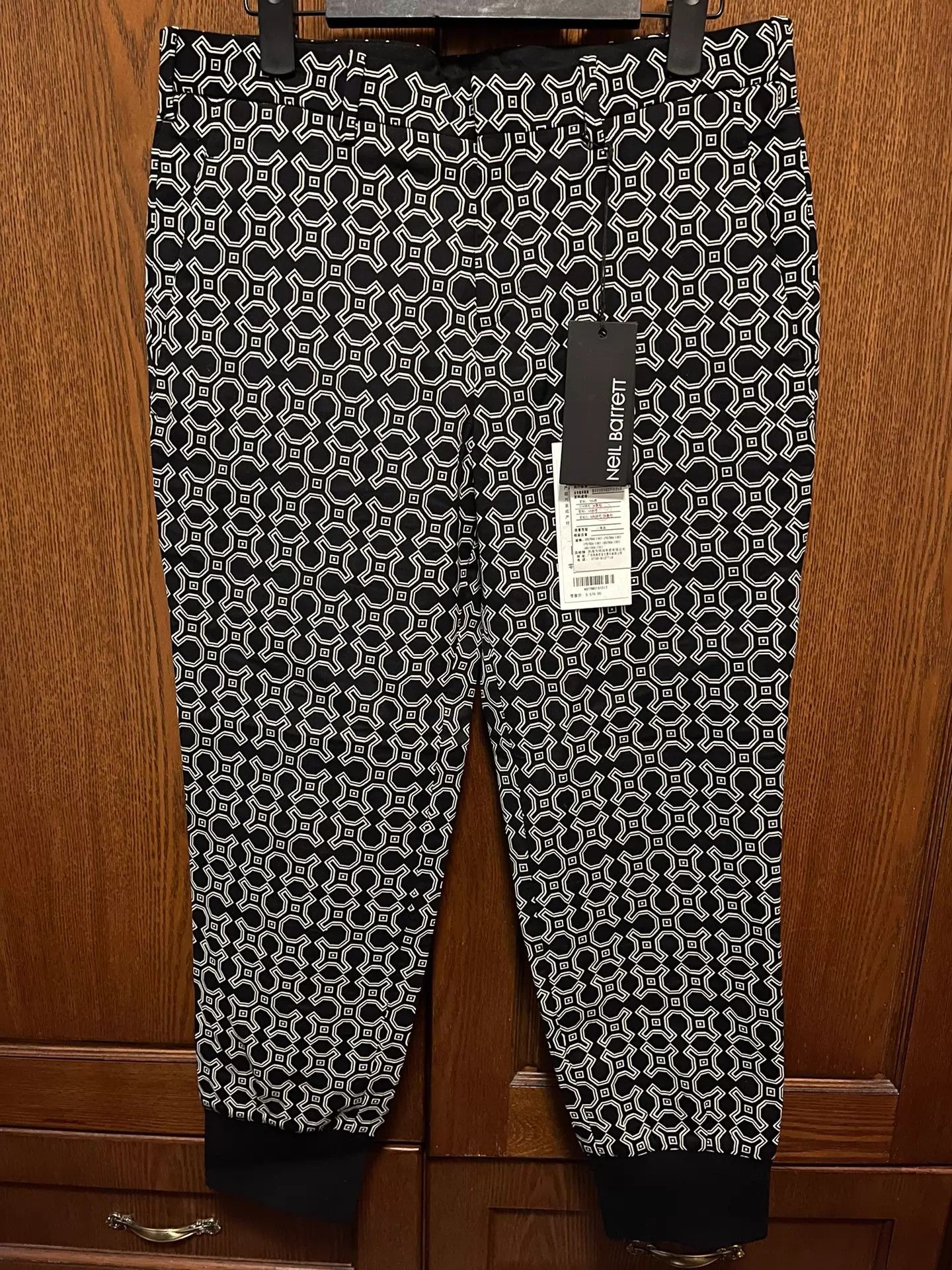 Neil Barrett Neil Barrett Black & White Woven 9 Skinny Pants 46 Size US 30 / EU 46 - 1 Thumbnail