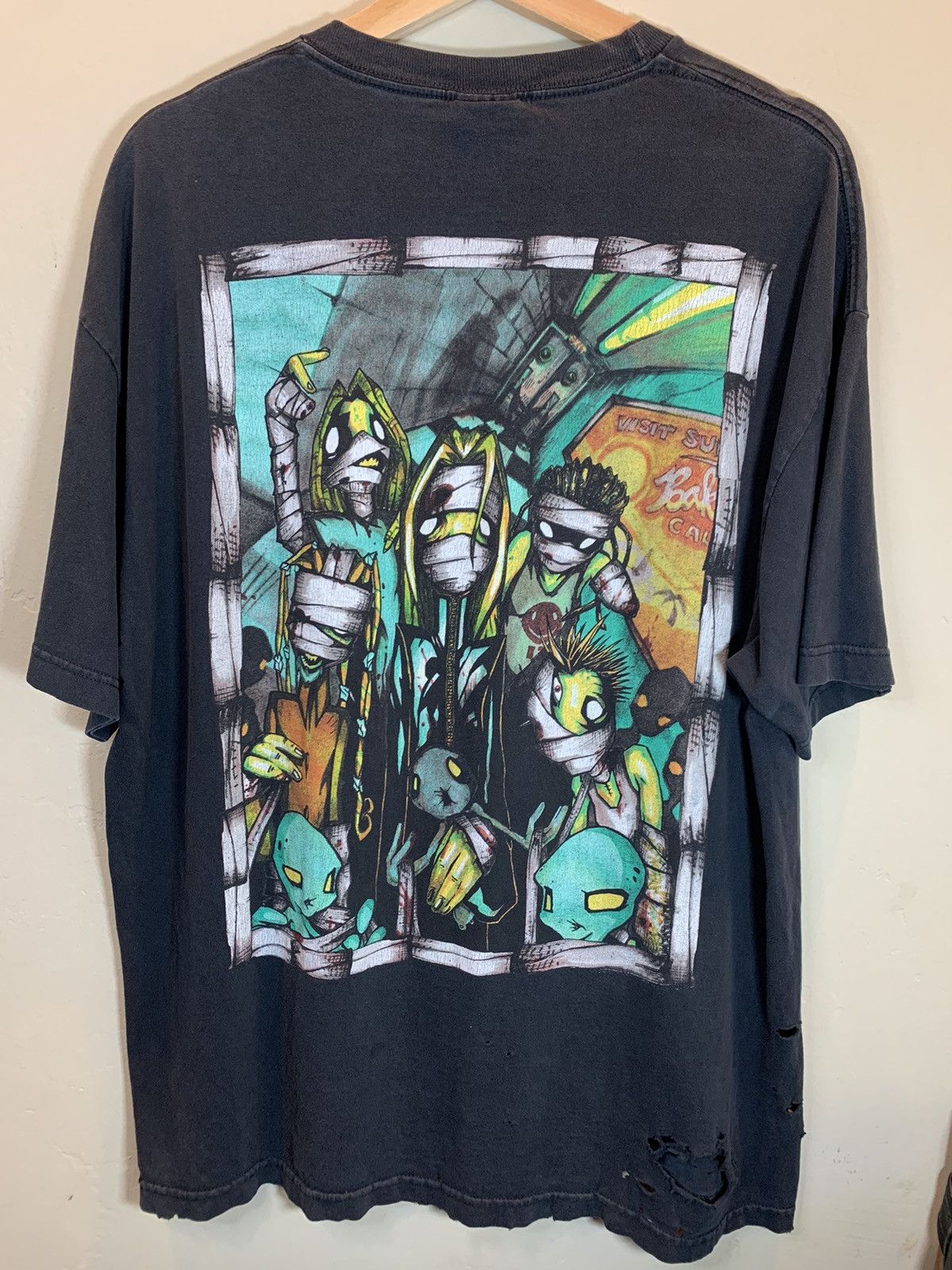Band Tees × Giant × Vintage RARE Vintage KoRn Thrashed Faded Giant Distressed Tour Shirt Size US XL / EU 56 / 4 - 1 Thumbnail