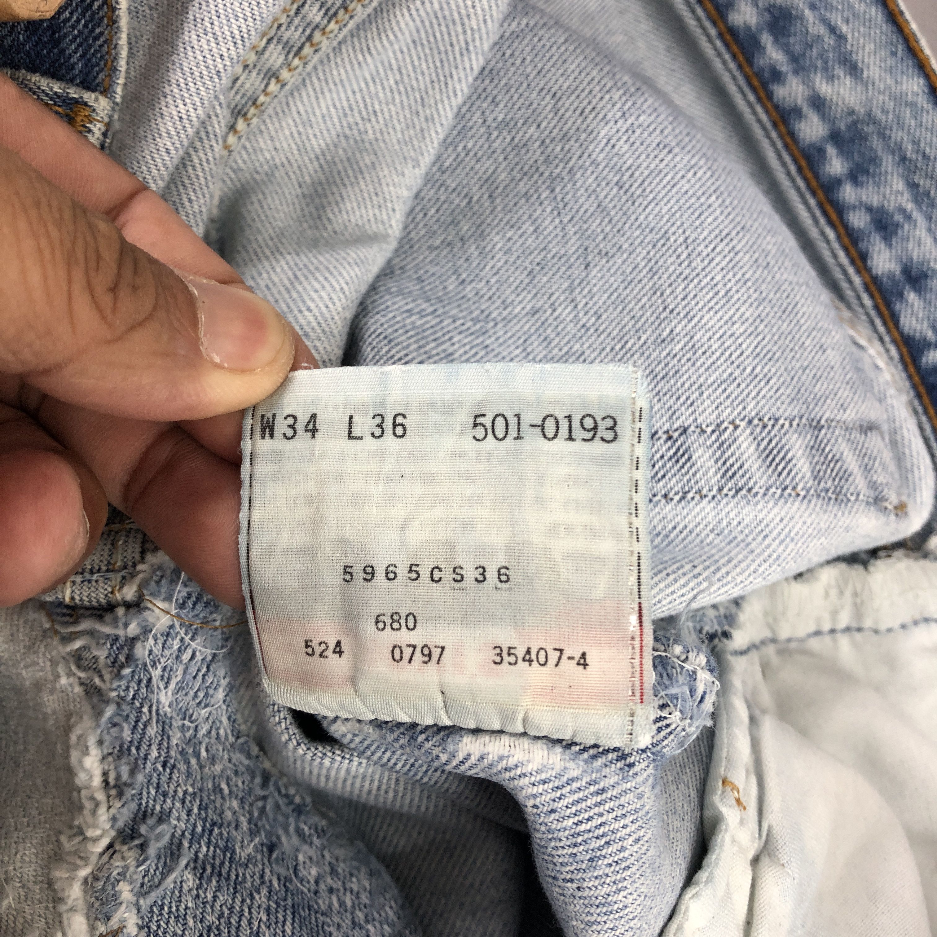 Levi's Vintage Levis 501 Sunfaded Jeans Levi's Ripped Faded Denim Size US 32 / EU 48 - 12 Thumbnail