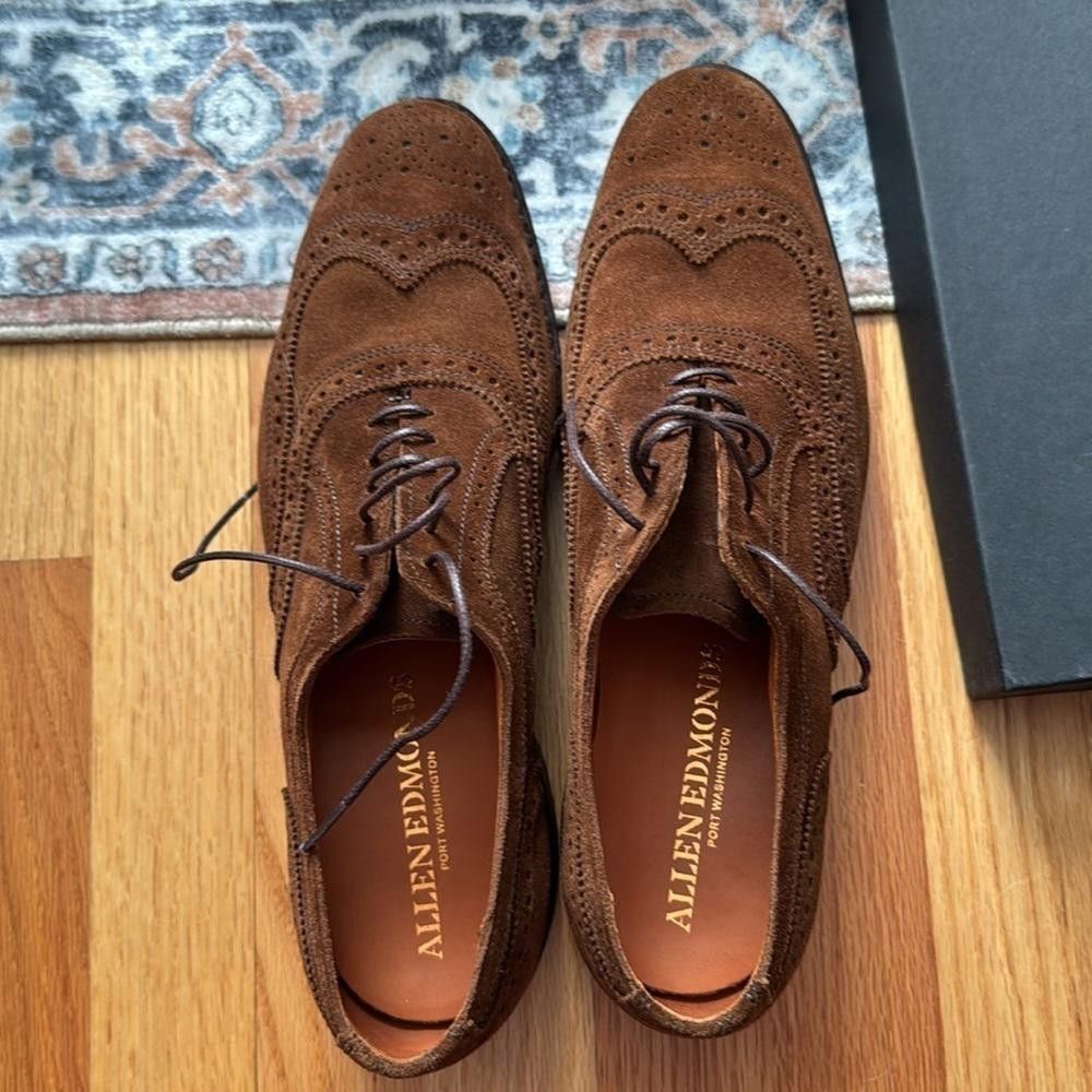 Allen Edmonds Allen Edmonds Neumok Suede Wingtip Oxford size 10.5 Size US 10.5 / EU 43-44 - 6 Thumbnail