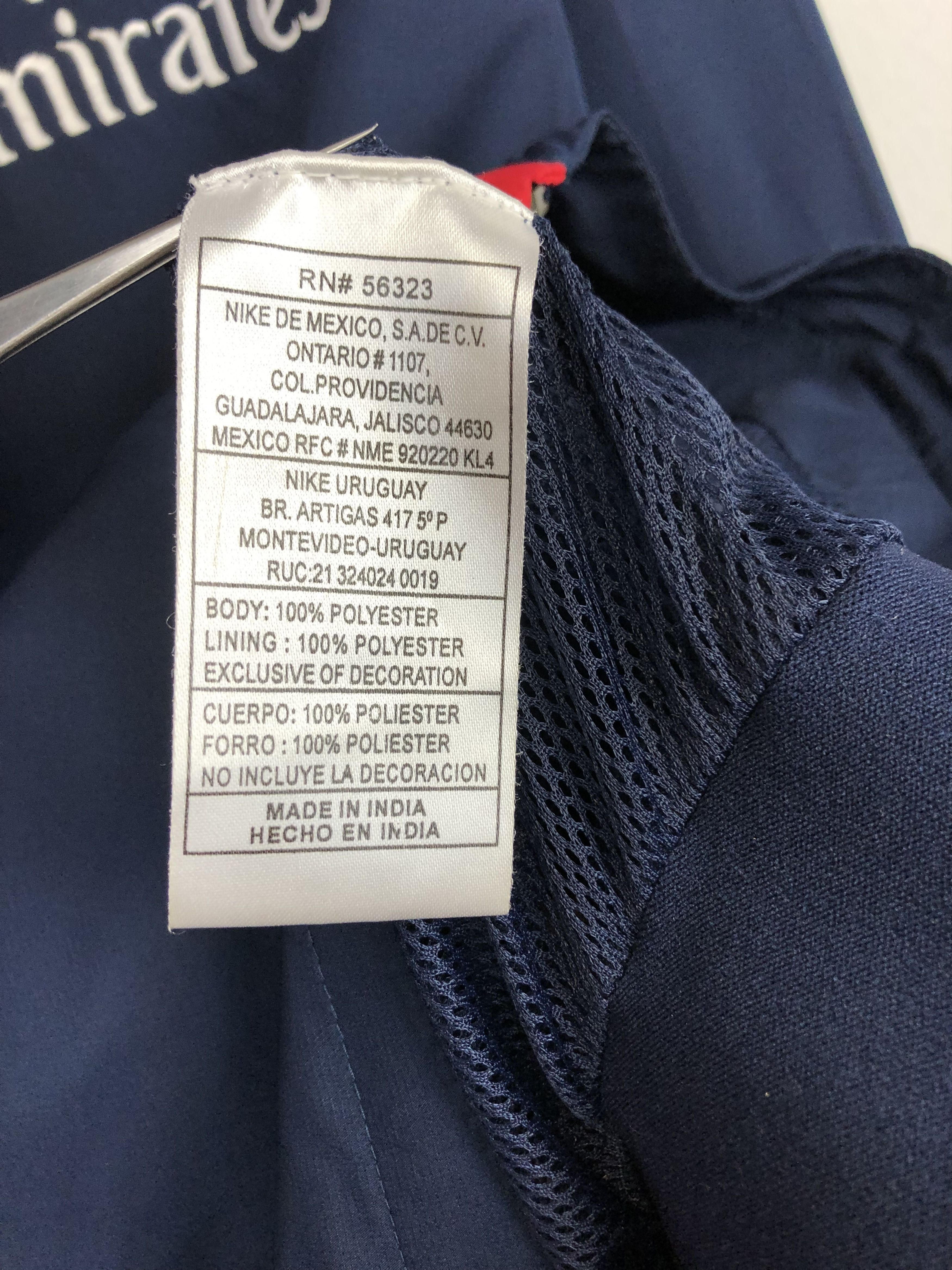 Nike Vintage Nike Arsenal Football Jacket Soccer Track Top Mens Size US L / EU 52-54 / 3 - 11 Thumbnail