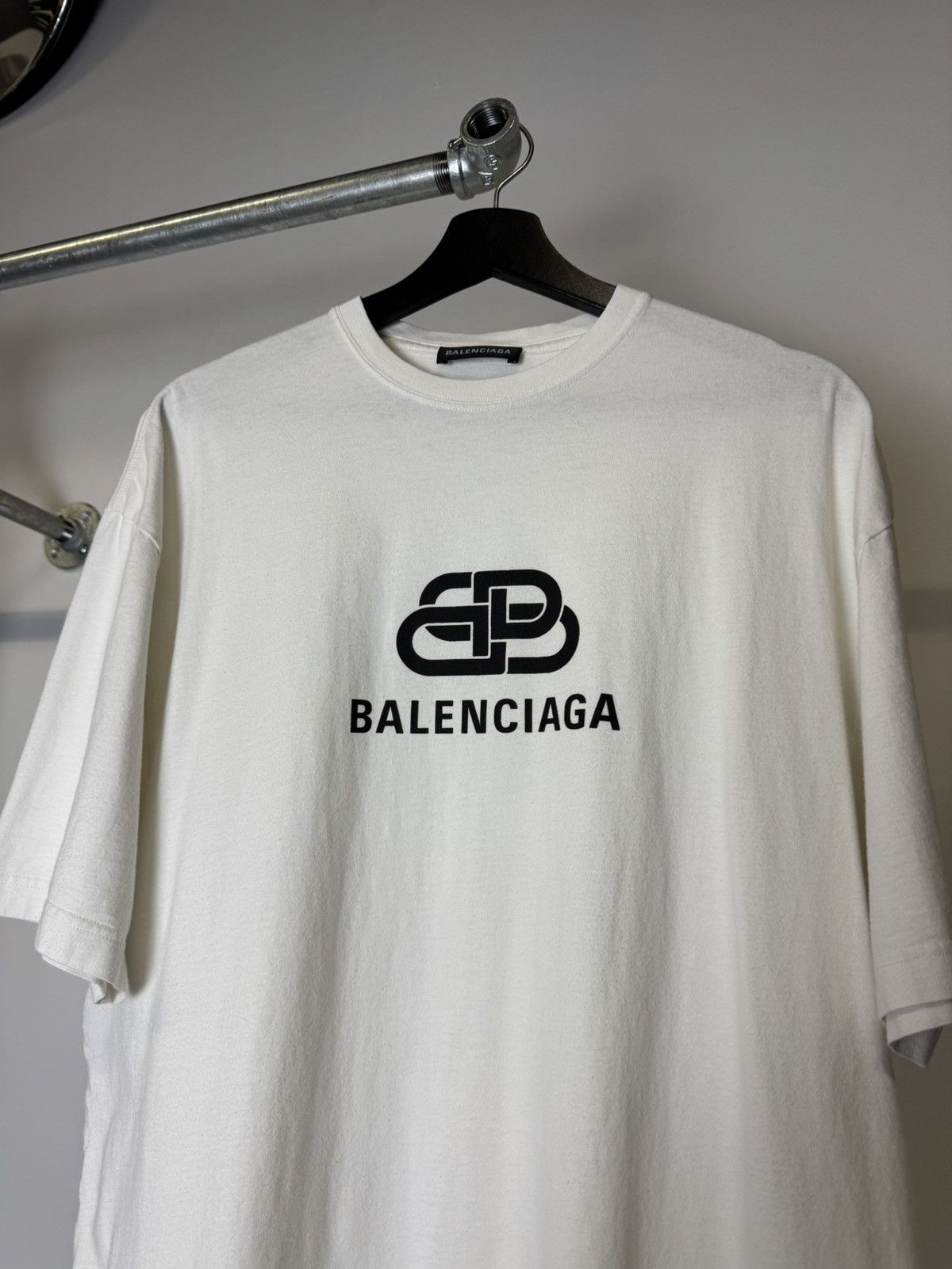 Balenciaga Balenciaga interlock logo tee Size US XXS / EU 40 - 1 Thumbnail