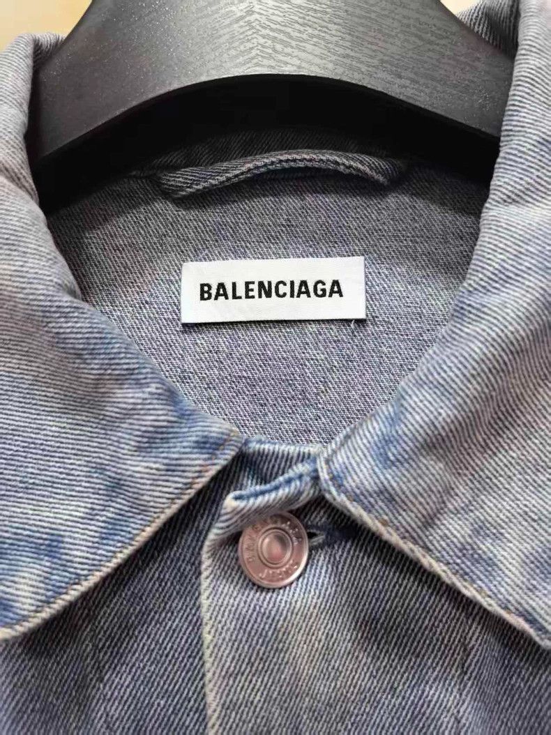 Balenciaga Balenciaga Black Manchester United Embroidered Graffiti Sh Size US S / EU 44-46 / 1 - 2 Thumbnail