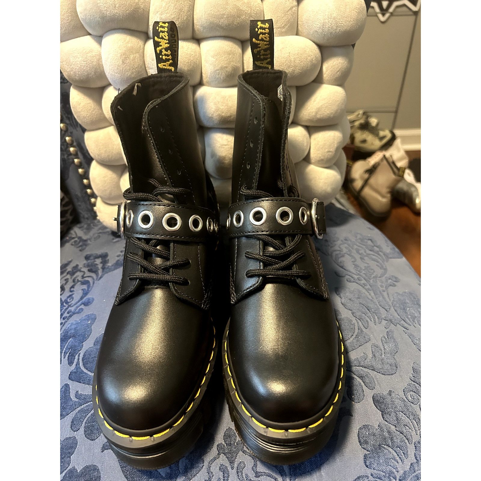 Dr. Martens Dr Martens Audrick 8BI HDW Hardware size 7/EU 38 NWOT Size US 7 / IT 37 - 3 Thumbnail