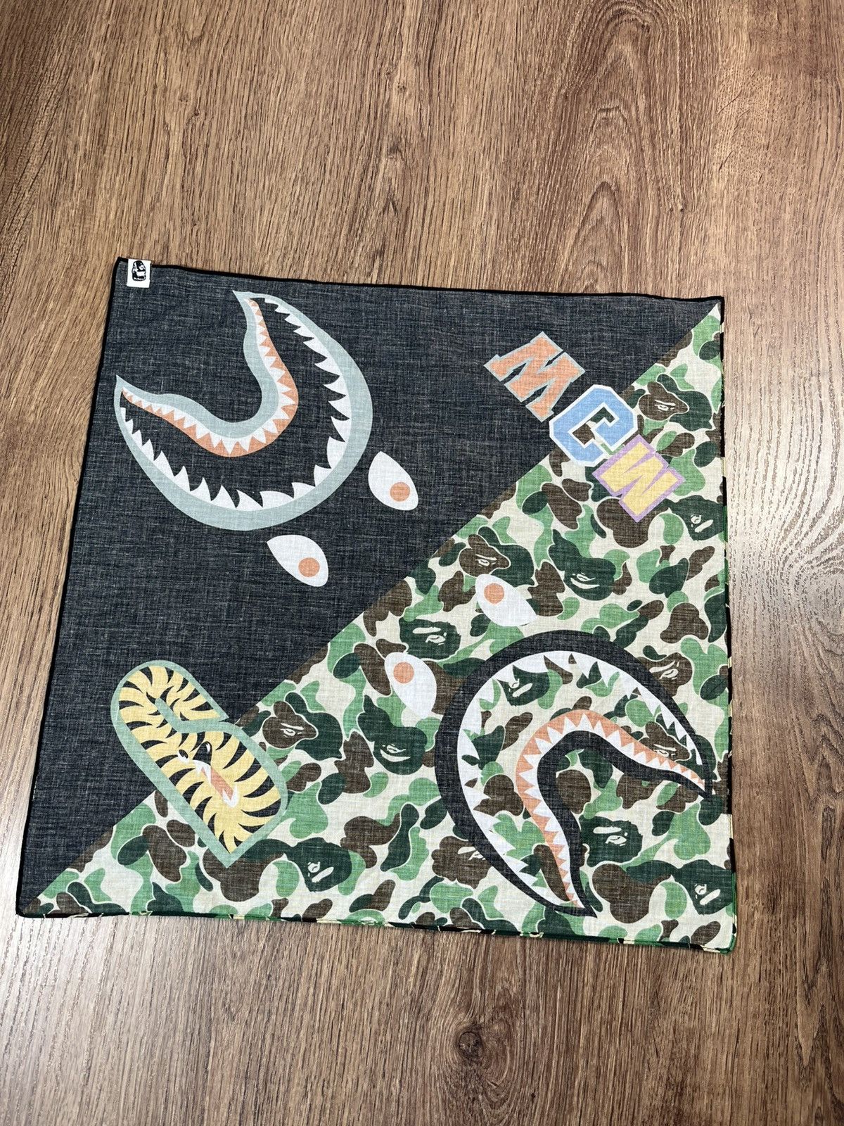 Bape ABC Camo Shark Bandana Size ONE SIZE - 9 Thumbnail