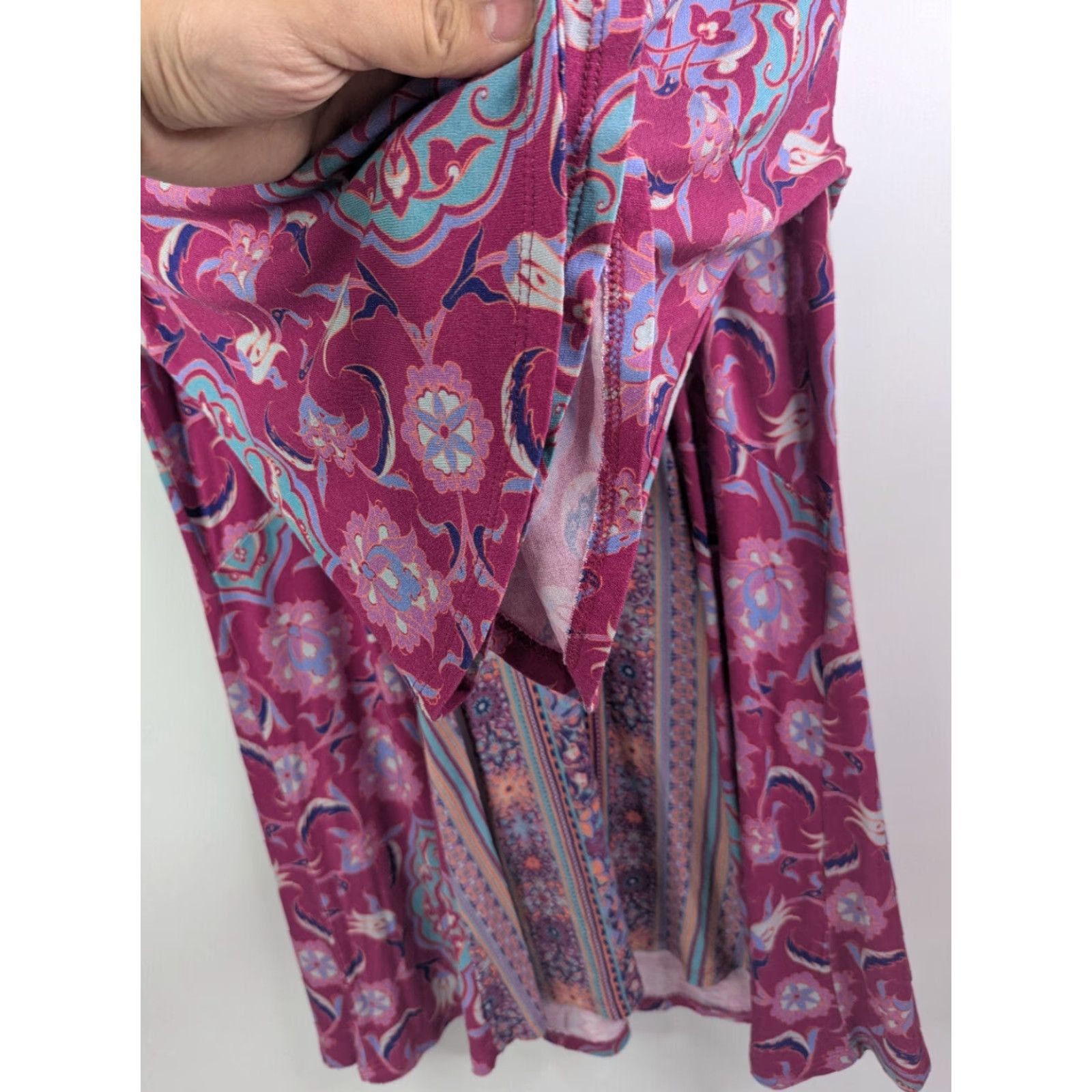 Soft Surroundings Soft Surroundings Blouse Tunic Floral Boho Bell Sleeve V-Neck Embroidered 3/4 Sleeve Pink Relaxed Regular S Womens Size S / US 4 / IT 40 - 3 Thumbnail