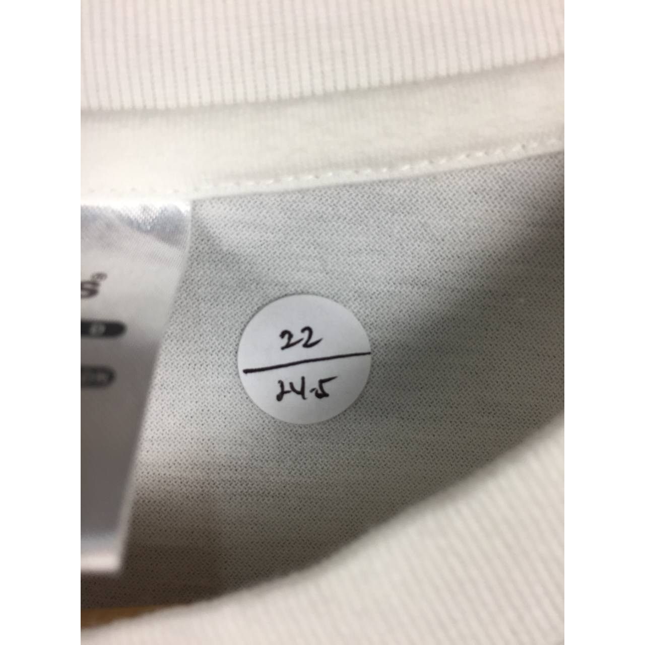 Adidas × Vintage Adidas Small Logo Casual Essentials Boxy Style Tee Size L Size US L / EU 52-54 / 3 - 10 Thumbnail