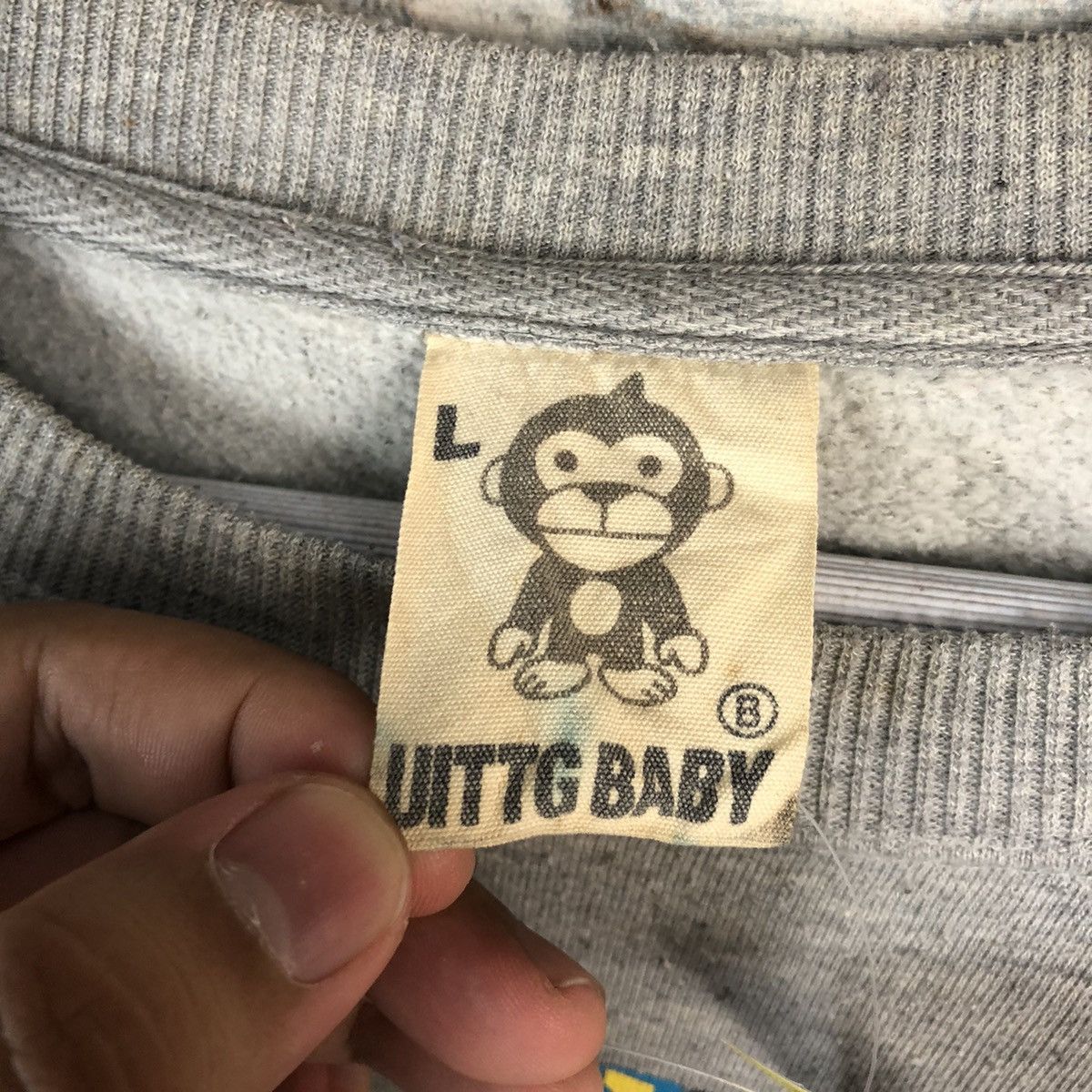 Japanese Brand × Vintage Uittg Baby Grey vintage Sweatshirt #A1505 Size US L / EU 52-54 / 3 - 9 Thumbnail