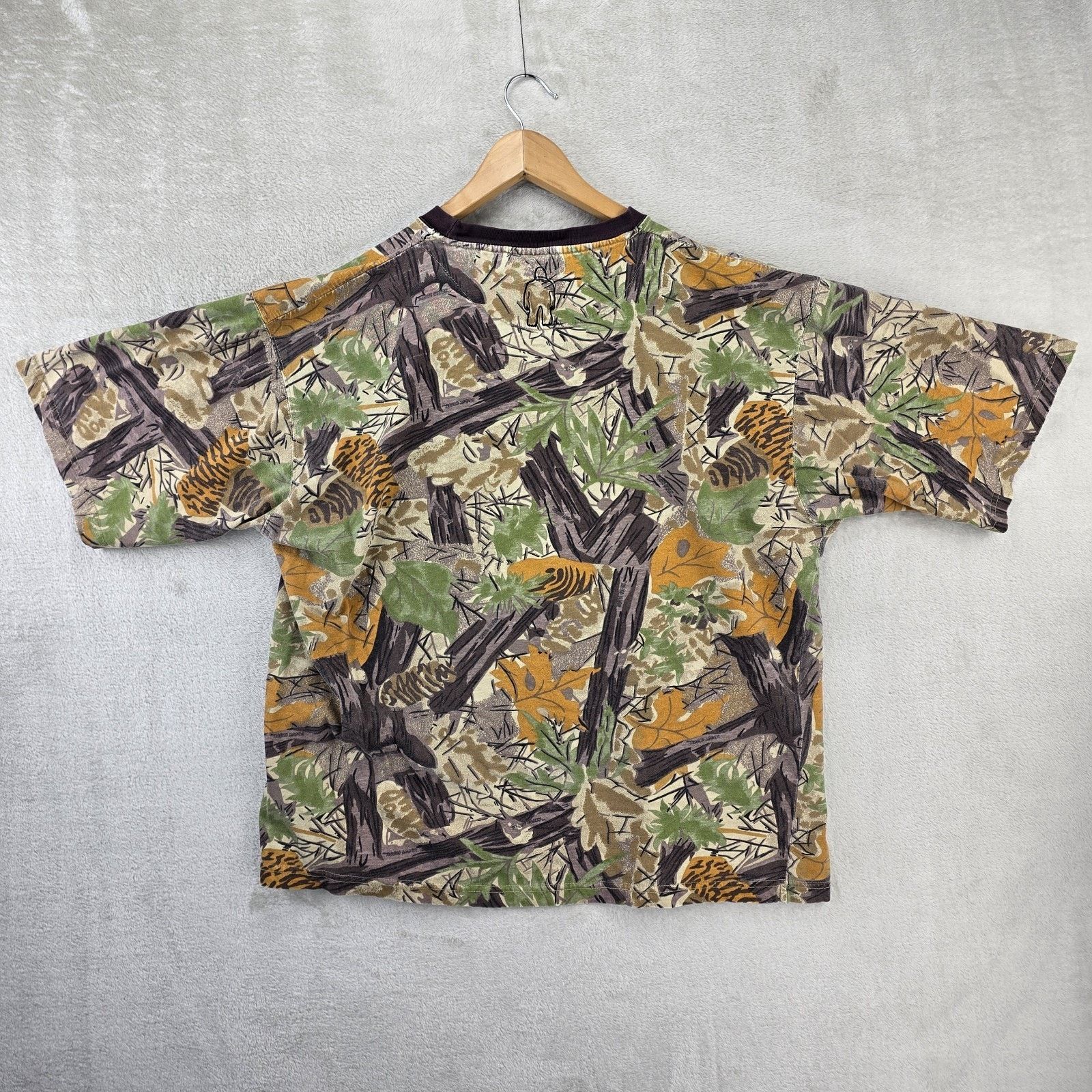 Other Vintage Boggy Creek Apparel Nebraska Huskers Camo Shirt XXL Size US XXL / EU 58 / 5 - 6 Thumbnail
