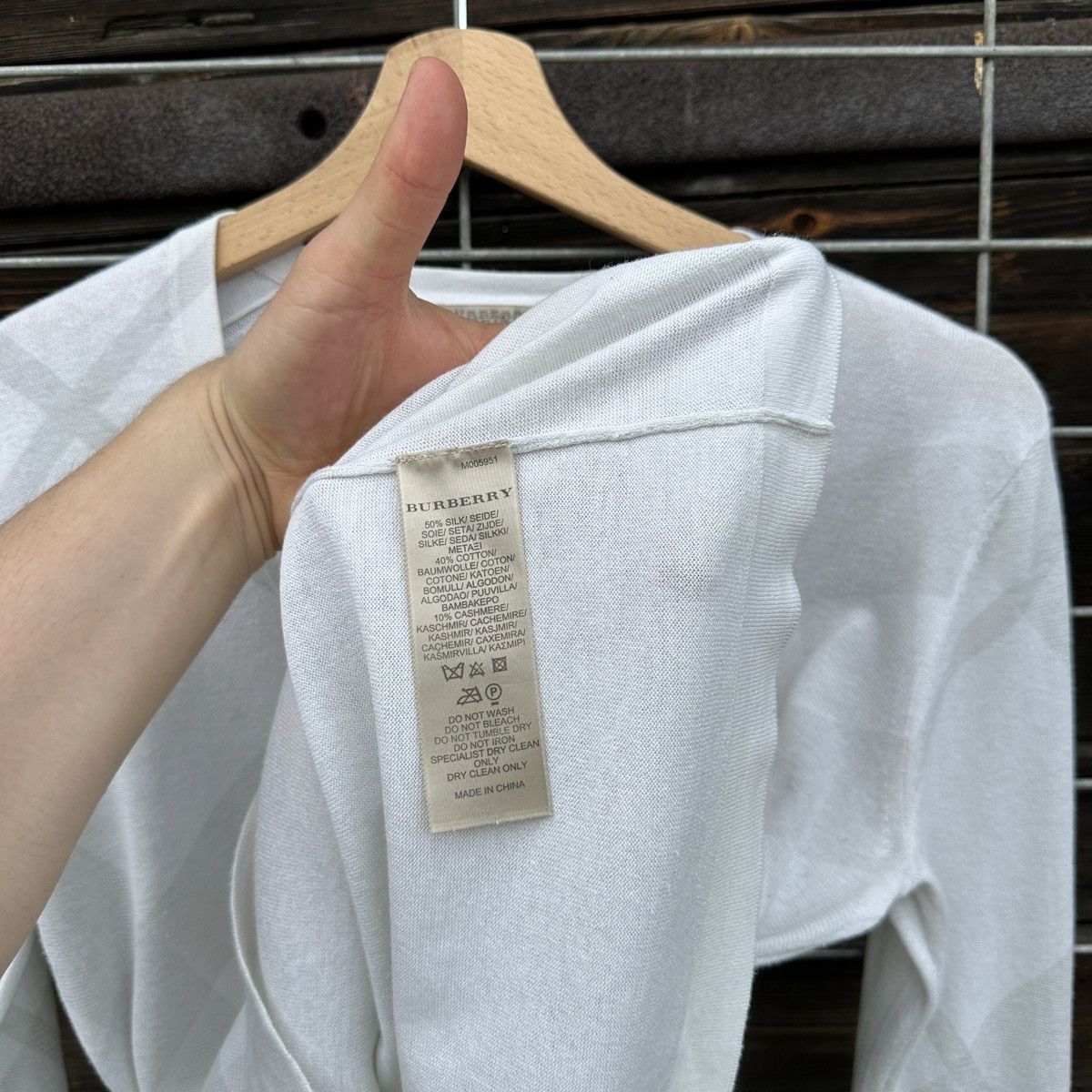 Burberry Burberry Brit Silk Cashmere Blouse Long Sleeve M Nova Check Size M / US 6-8 / IT 42-44 - 10 Thumbnail
