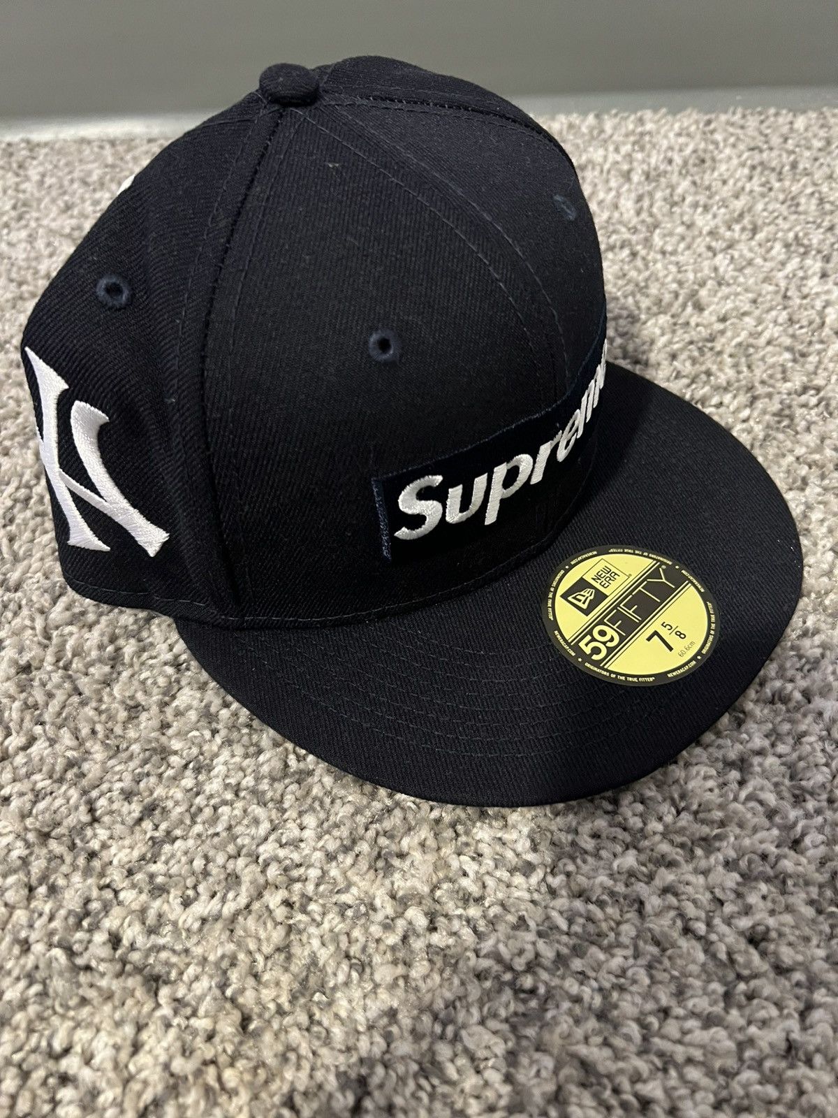Supreme New Era 7 | Grailed
