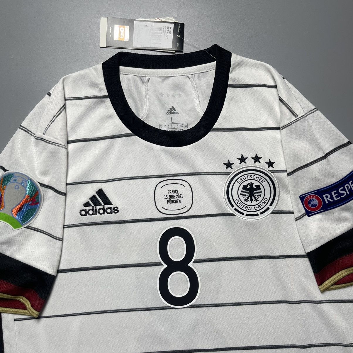 Adidas GERMANY ADIDAS 2020 EURO FOOTBALL HOME JERSEY #8 KROOS Size US L / EU 52-54 / 3 - 4 Thumbnail