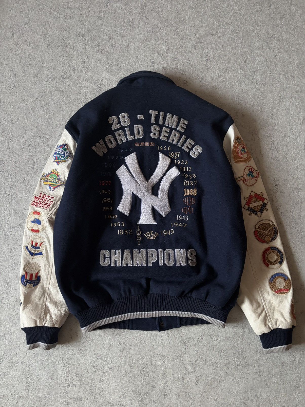 MLB × New York Yankees × Vintage VINTAGE NEW YORK YANKEES WORLD SERIES WOOL/LEATHER JACKET Size US M / EU 48-50 / 2 - 1 Thumbnail
