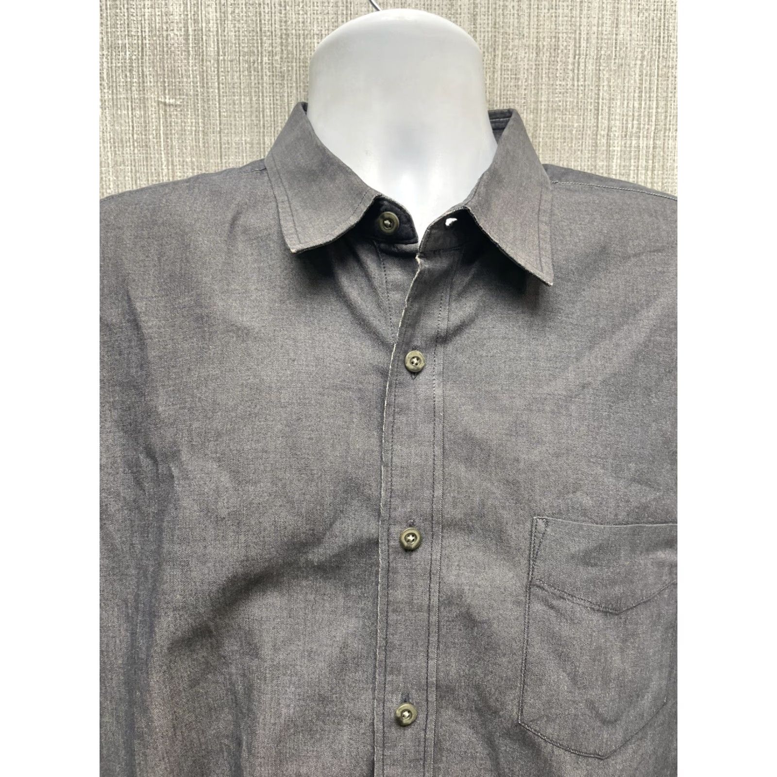 UNTUCKit UNTUCKit Button-Up Shirt Long Sleeve 100% Cotton Mens XL Gray(Button-Down) Size US XL / EU 56 / 4 - 2 Thumbnail