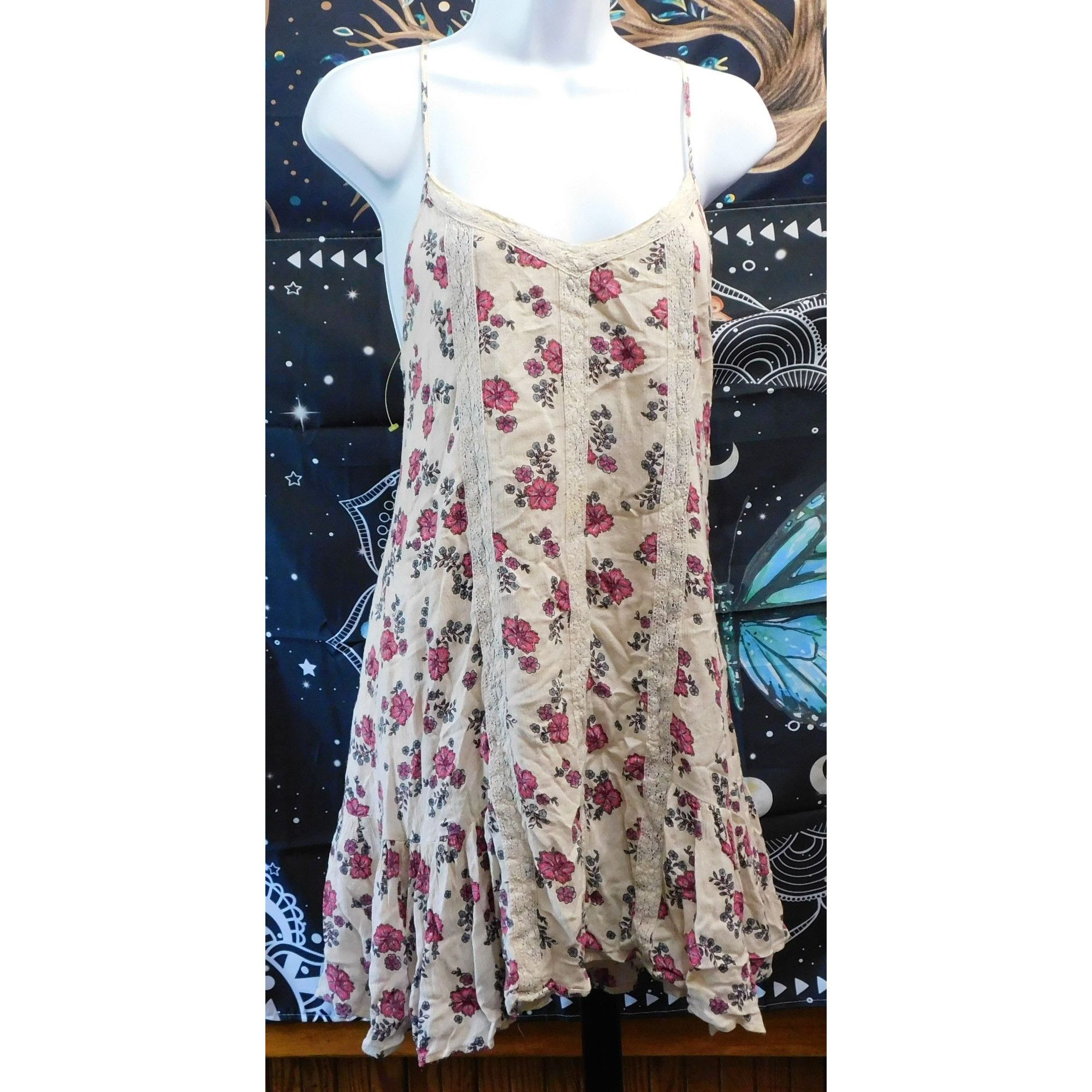 Hollister 90s/Y2K Hollister Floral Asymmetrical Cream And Pink Dress Size S / US 4 / IT 40 - 1 Thumbnail