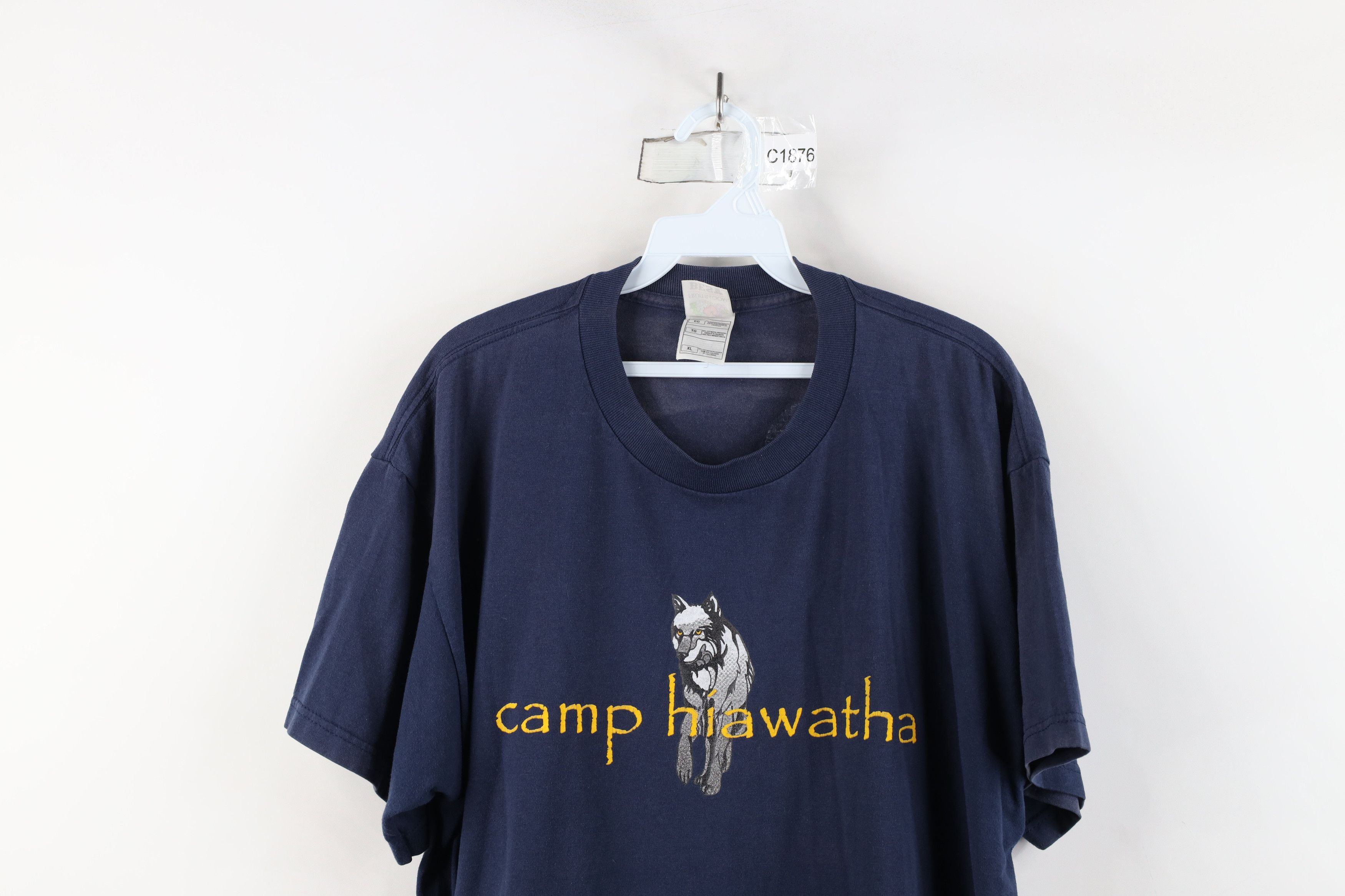 Vintage Vintage Y2K 2002 of America Camp Hiawatha Wolf T-Shirt Size US XL / EU 56 / 4 - 2 Thumbnail