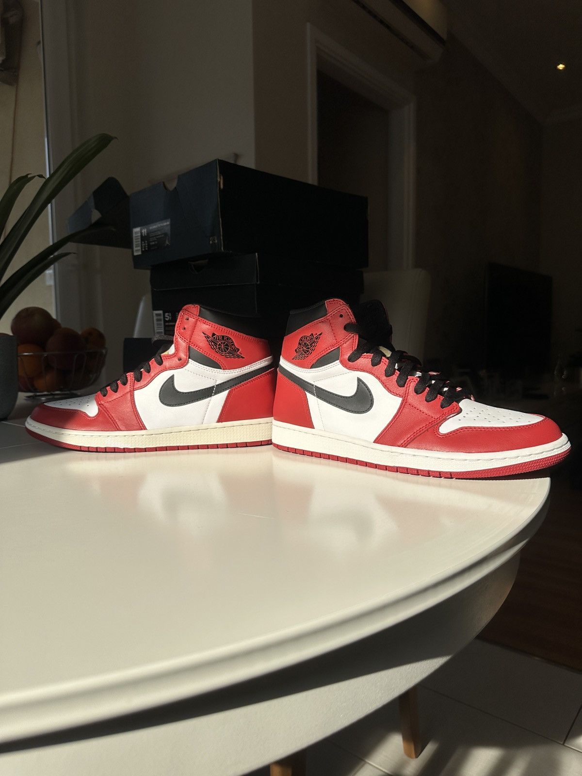 Jordan Brand Jordan 1 Chicago 2015 Size US 11 / EU 44 - 8 Thumbnail