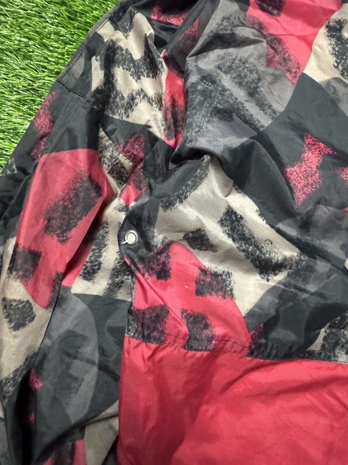 Nike × Vintage vintage NIKE big logo - windbreaker jacket Size US L / EU 52-54 / 3 - 4 Thumbnail