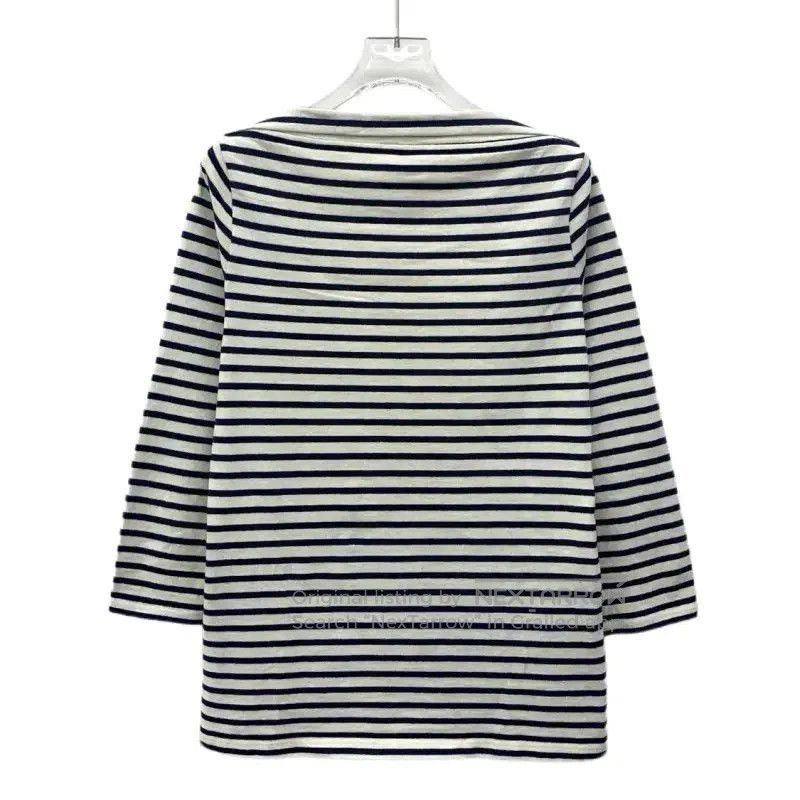 Burberry Burberry Striped Cotton T-Shirt for Women. Size M / US 6-8 / IT 42-44 - 2 Thumbnail