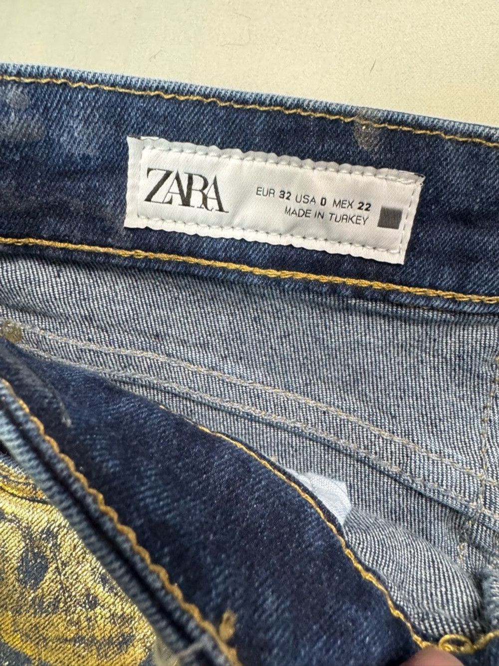 Zara NWT New Zara Coated Golden Foil Skinny Jeans Size 0 Size 25" / US 0 / IT 36 - 5 Thumbnail
