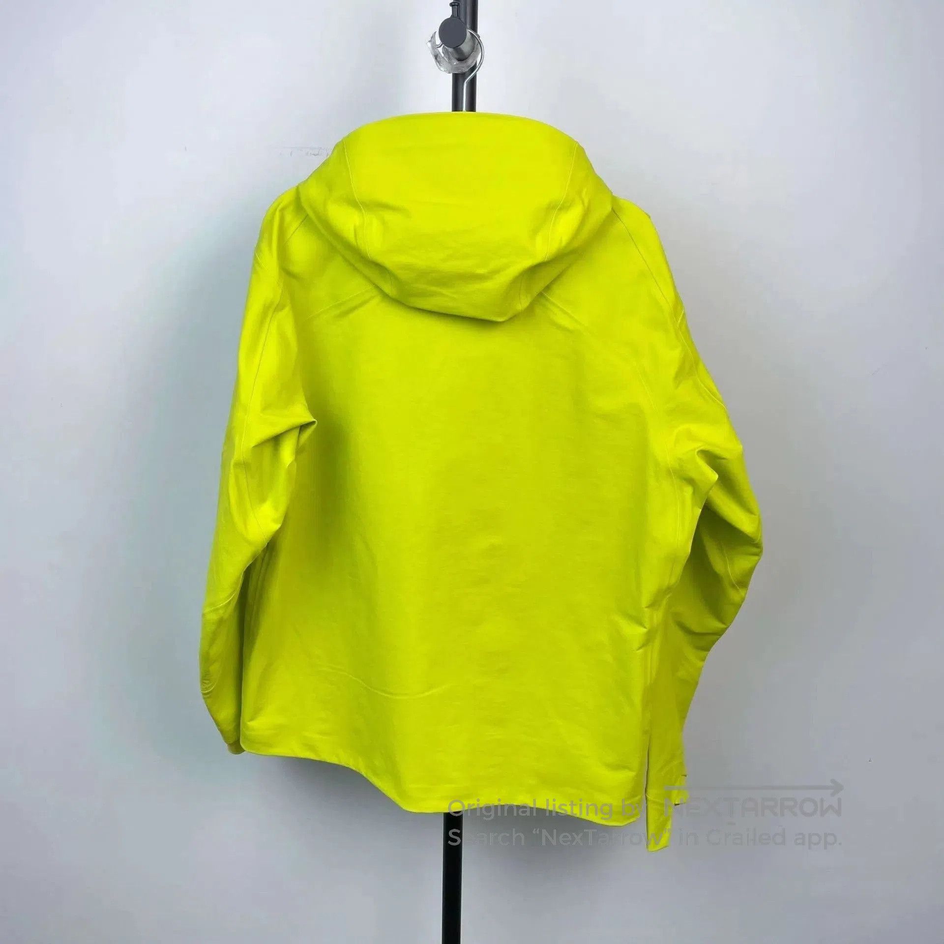 Arc'teryx Hooded Light Jacket . Size US M / EU 48-50 / 2 - 2 Thumbnail