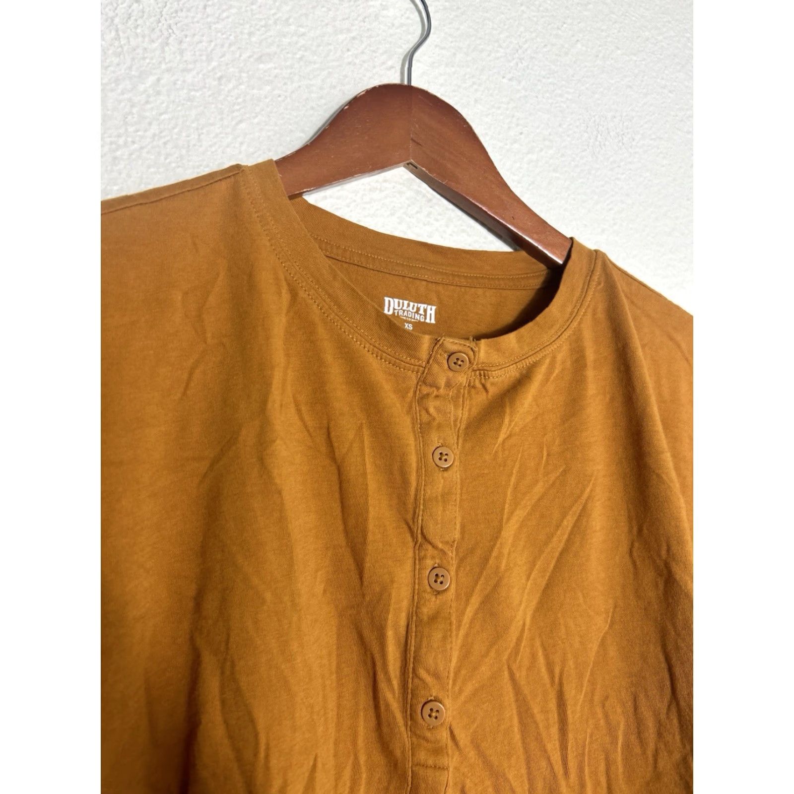 Vintage Duluth Womens XS Mustard Yellow Henley Shirt Short Sleeve Shirt Mens? Wait. Size XS / US 0-2 / IT 36-38 - 3 Thumbnail