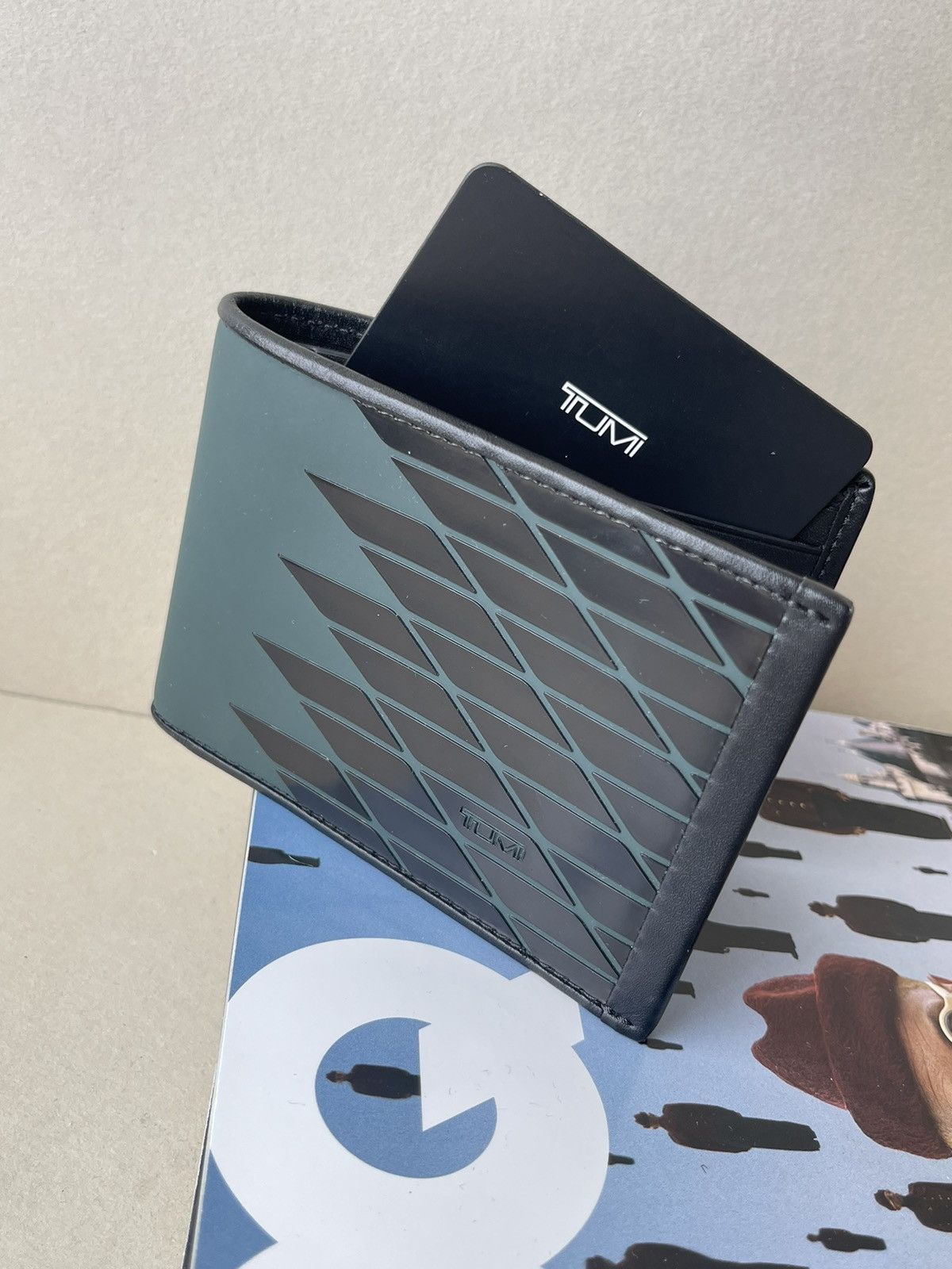 Tumi (New+Tag) Tumi wallet ‘rare’ limited (men) double billfold Size ONE SIZE - 1 Thumbnail