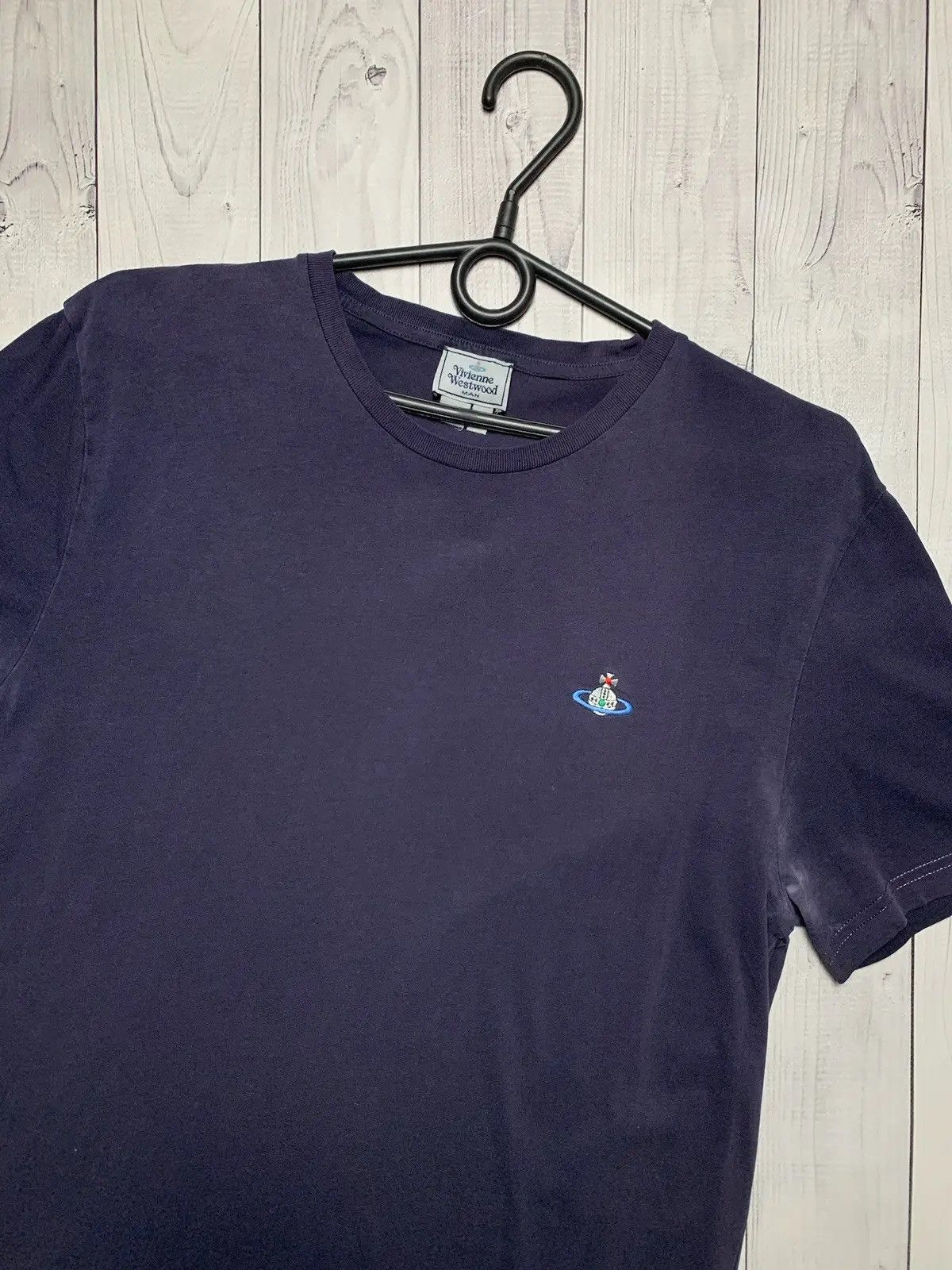 Vivienne Westwood Vintage Vivienne Westwood Tee navy rare logo distressed Size US M / EU 48-50 / 2 - 2 Thumbnail