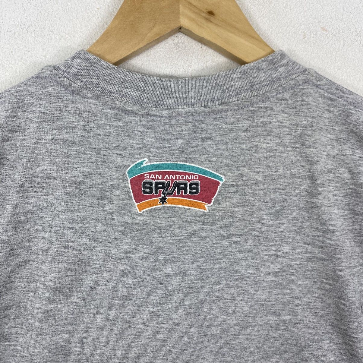 NBA Vintage 90s San Antonio Spurs Tim Duncan NBA T-Shirt Size M Size US M / EU 48-50 / 2 - 6 Thumbnail