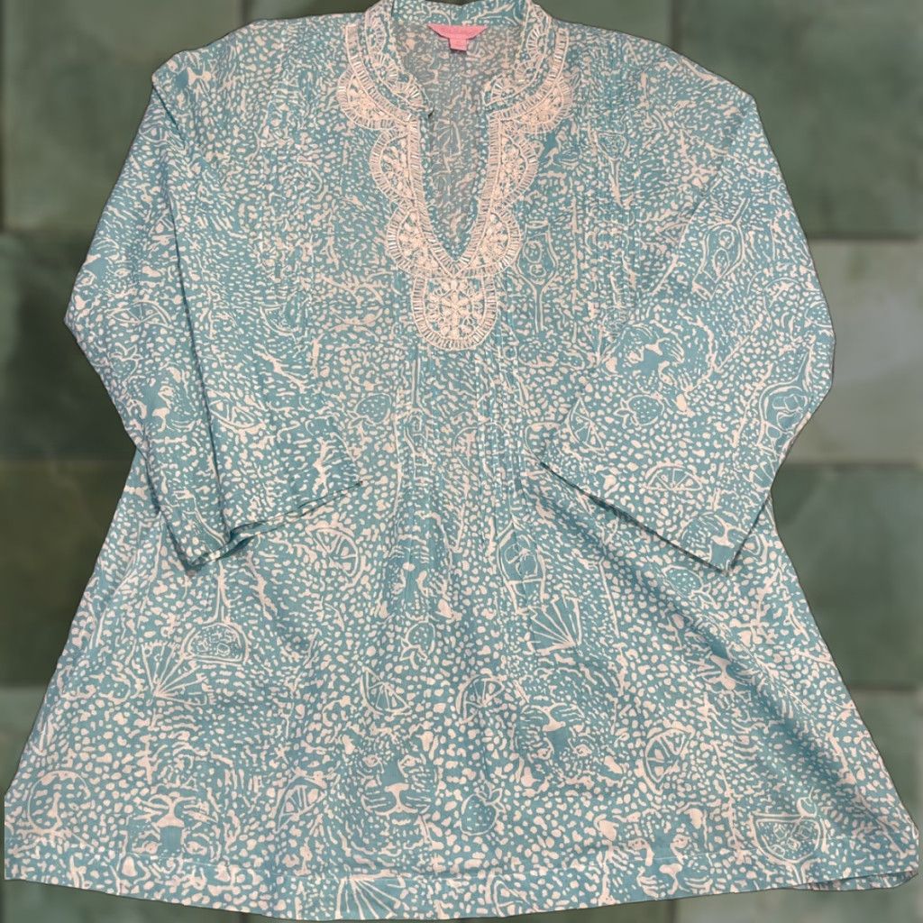 Lilly Pulitzer Lilly Pulitzer Sarasota Beaded Tunic Shorely Blue Ice Cake Medium Tunic Women M Blue Beaded Sarasota Tunic Lilly Pulitzer Medium Women Size M / US 6-8 / IT 42-44 - 1 Thumbnail