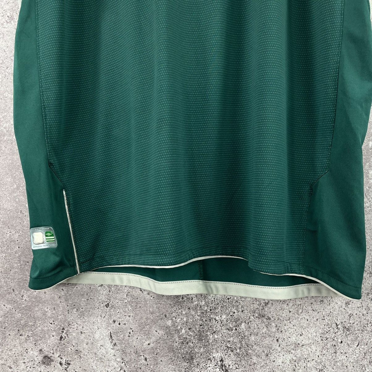Other Umbro Celtic 2004/2005 Away Soccer Jersey Size XL Size US XL / EU 56 / 4 - 7 Thumbnail