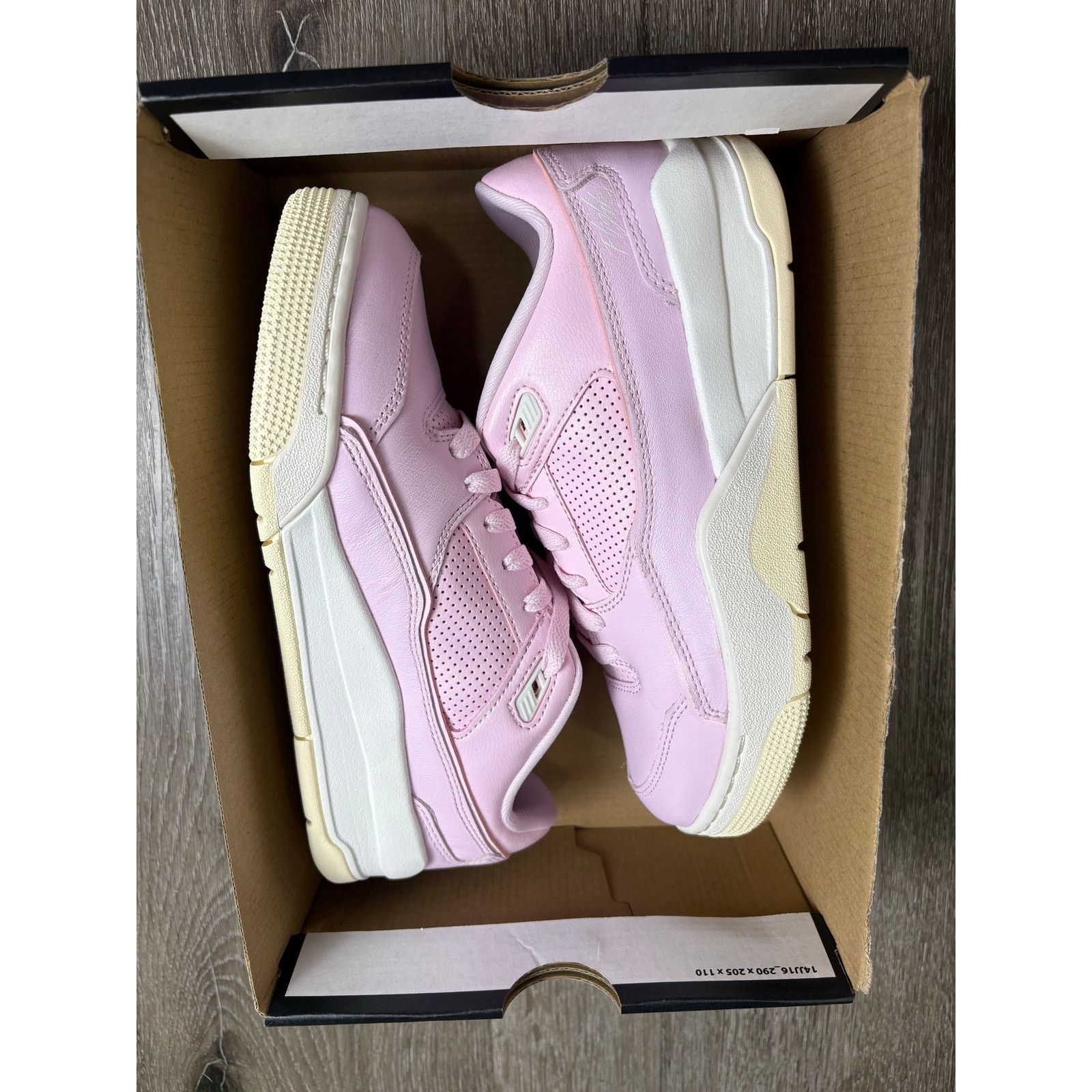 Nike New in Open Box - Jordan Flight Court (GS) - Pink Foam 6Y Size US 6 / EU 39 - 5 Thumbnail
