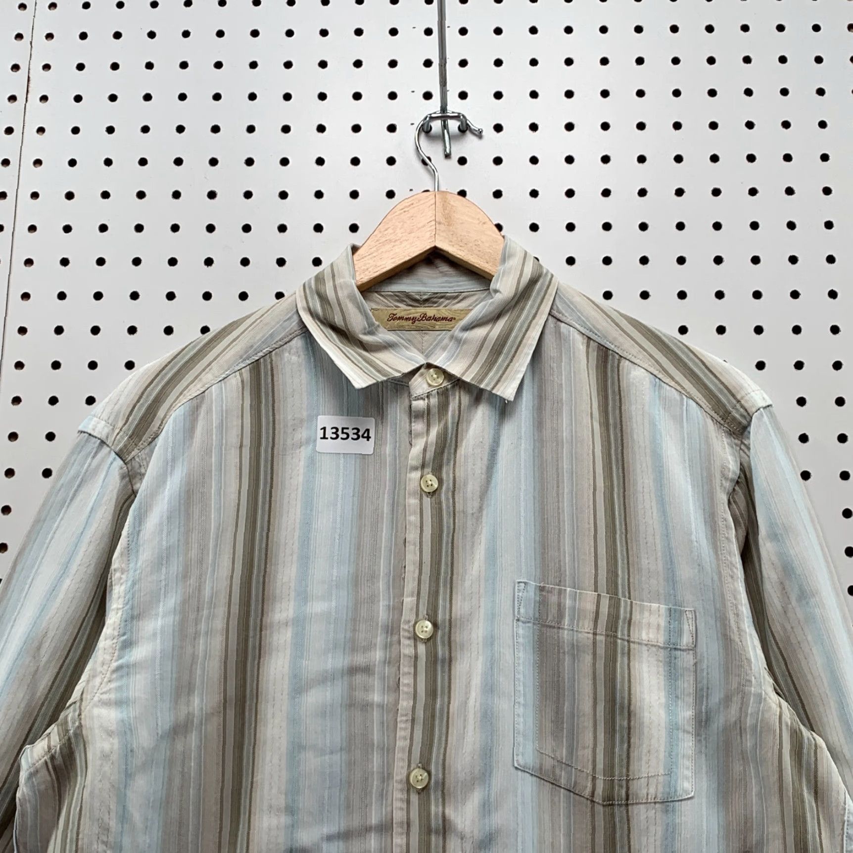 Tommy Bahama Tommy Bahama Adult Long Sleeve Striped Shirt Size Medium Adult Snap Button M Size US M / EU 48-50 / 2 - 2 Thumbnail