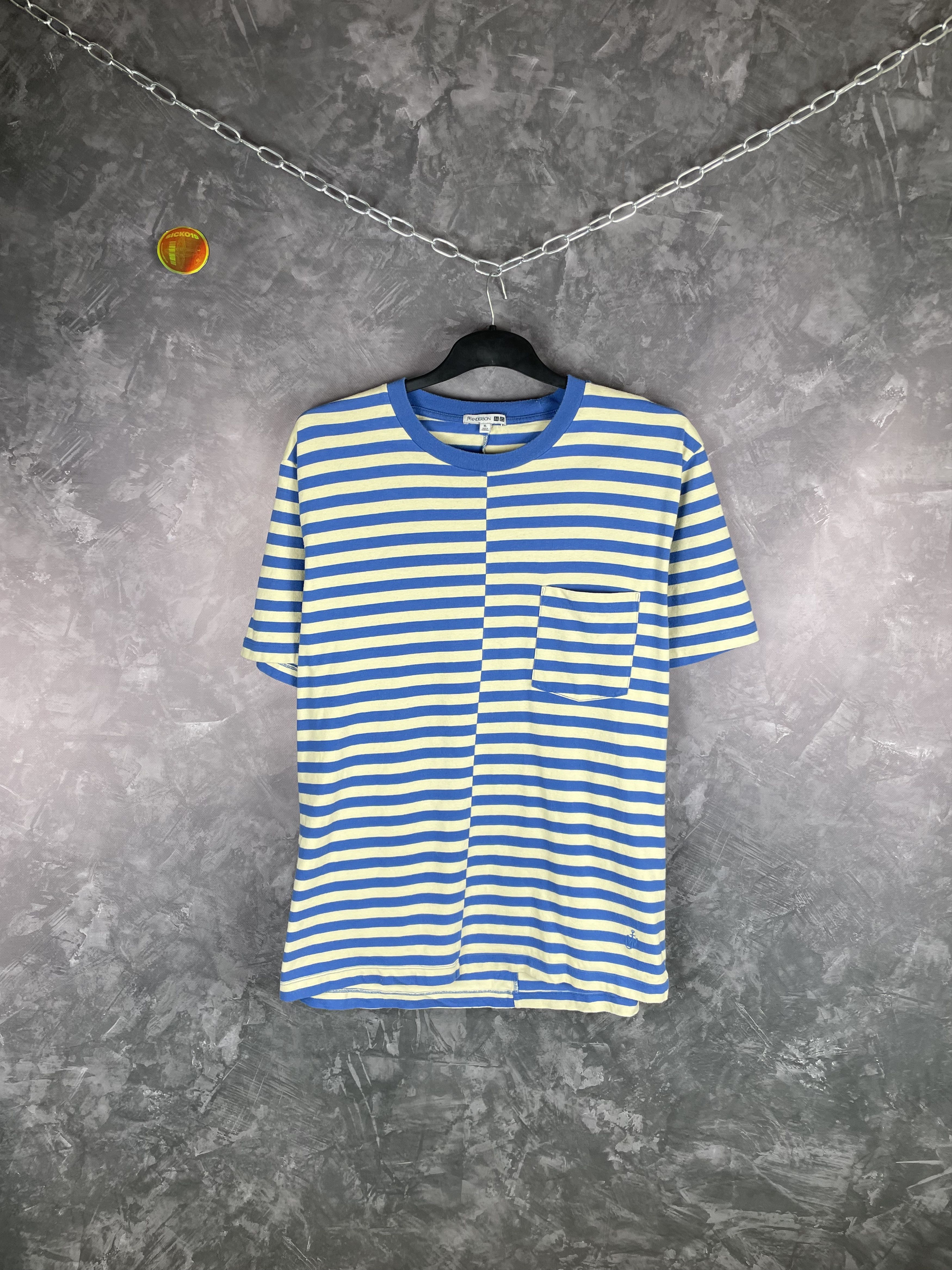 JW Anderson × Uniqlo J.W Anderson Uniqlo T-Shirt Size US XL / EU 56 / 4 - 1 Thumbnail