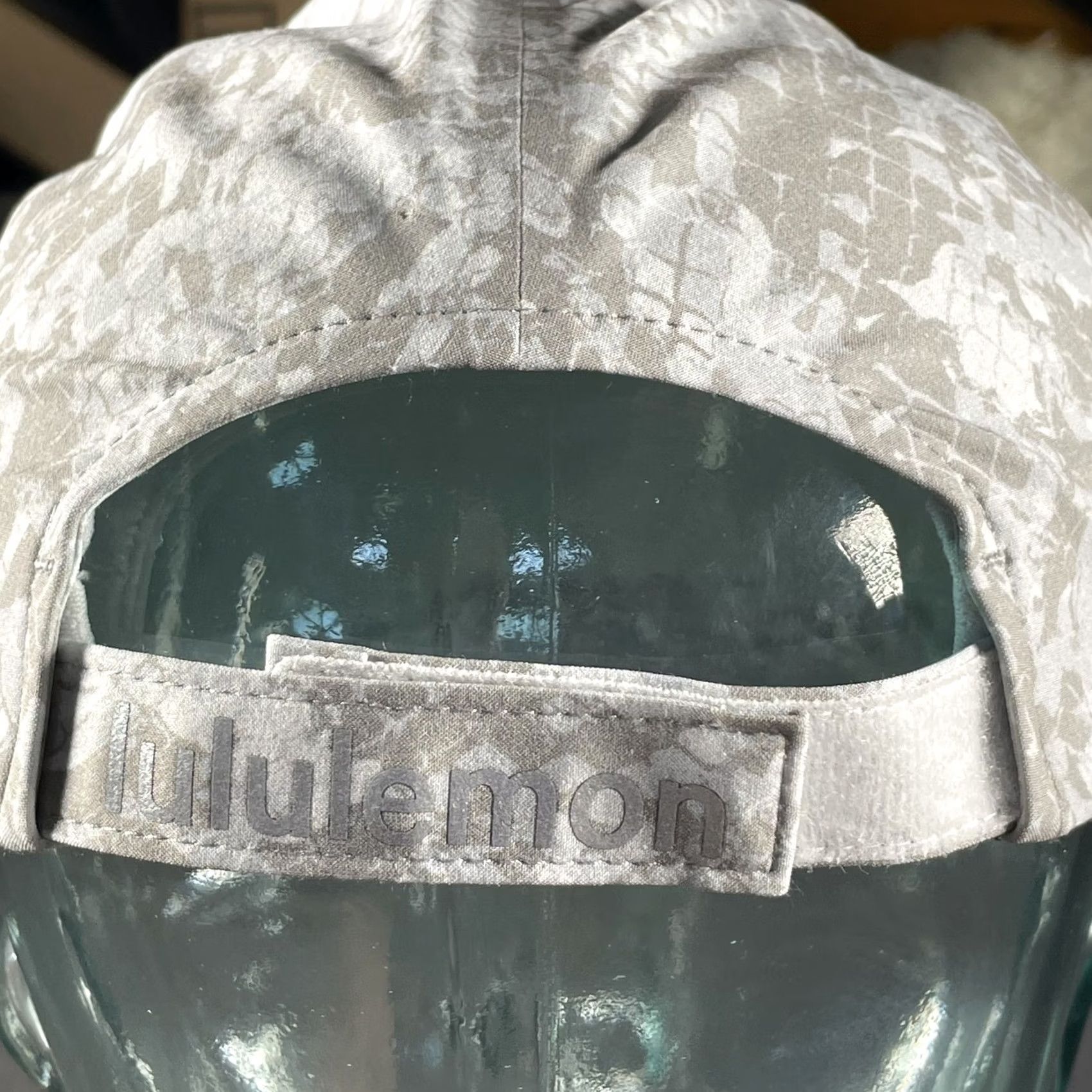 Lululemon VINTAGE? No. Size ONE SIZE - 4 Thumbnail