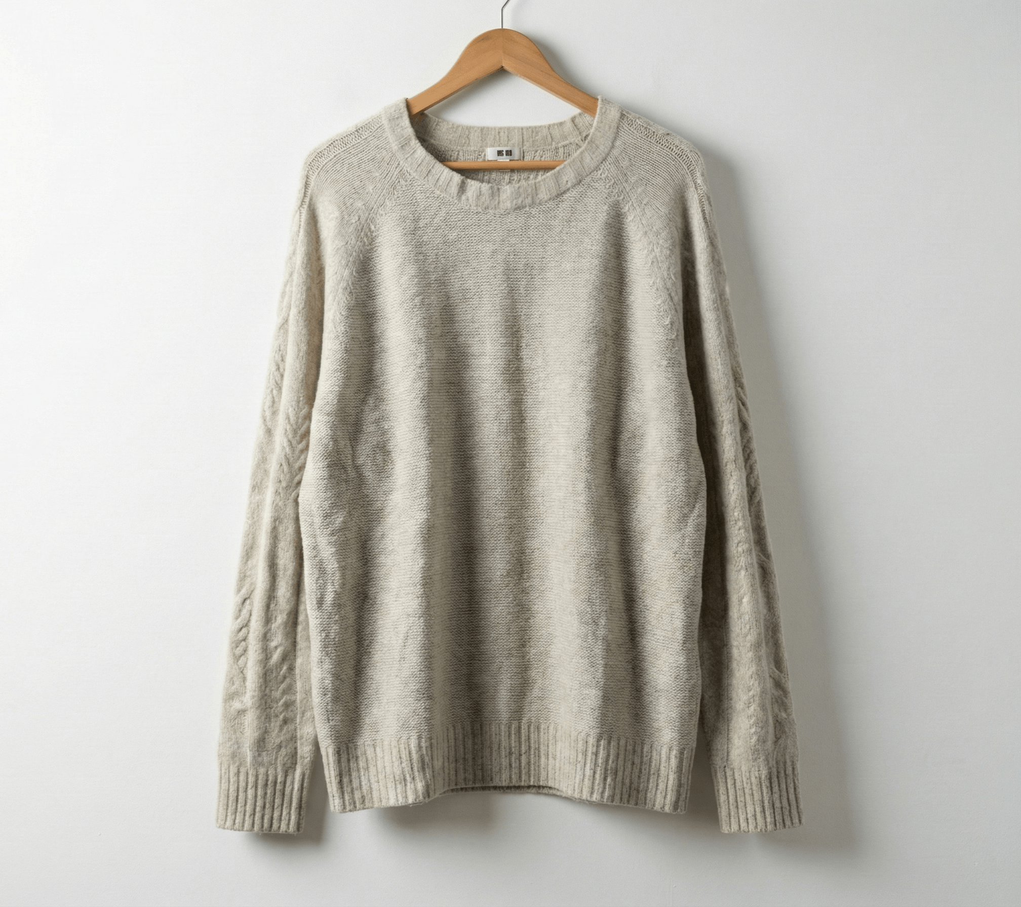 Uniqlo Uniqlo Knit Sweater Women L White Wool Blend Pullover Size L / US 10 / IT 46 - 1 Thumbnail