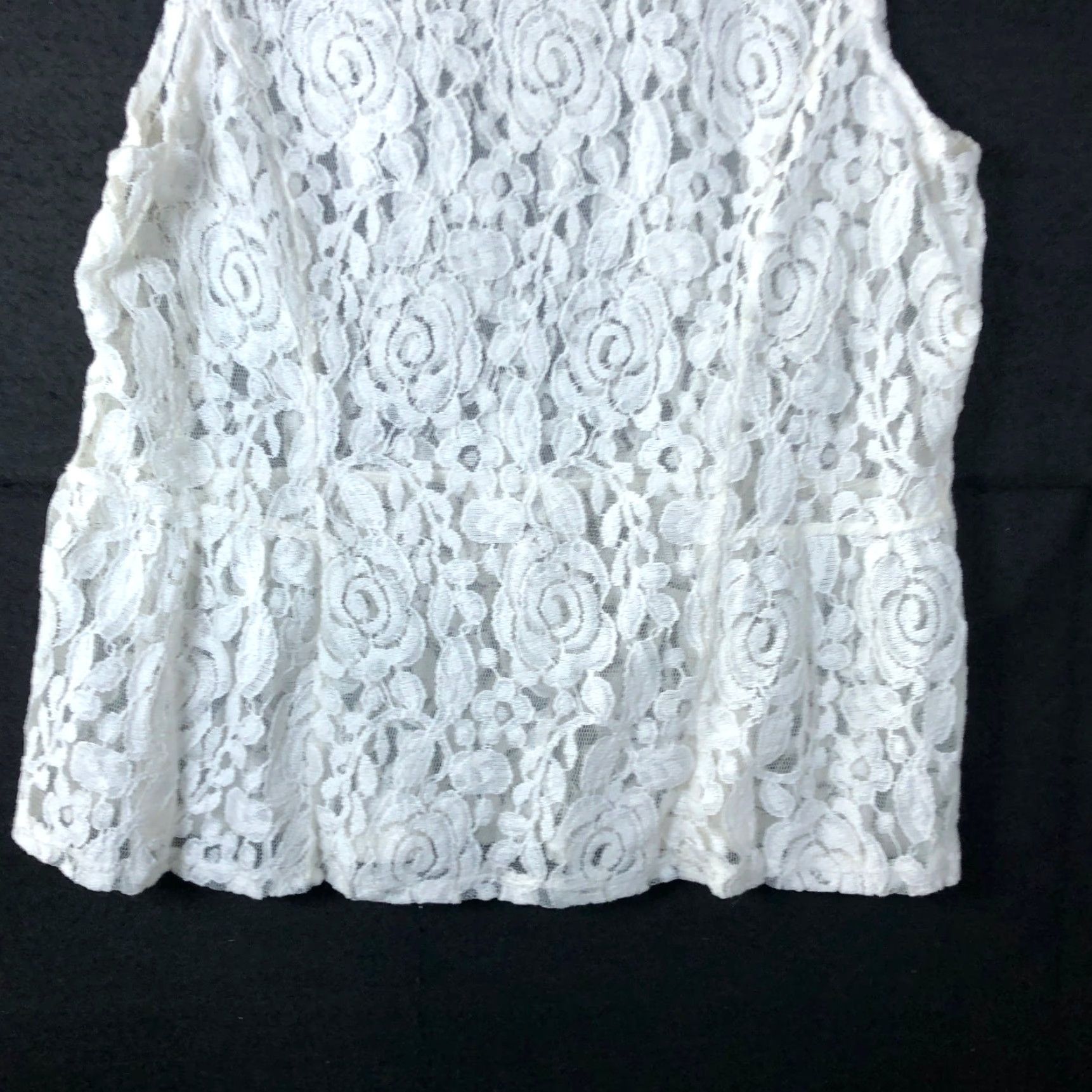 Vintage Lauren Conrad Womens Tank Cream Crochet Pull Over Sleeveless Peplum Large Size L / US 10 / IT 46 - 3 Thumbnail
