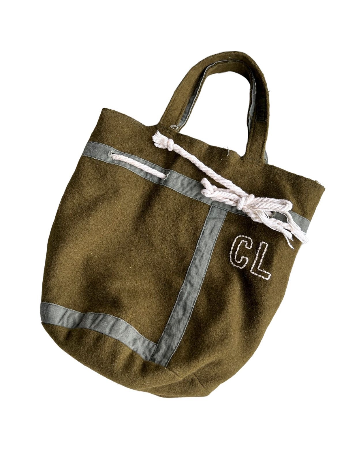 60s 🇫🇷 Military Rebuild Clover Drawstring Wool Shoulder Bag