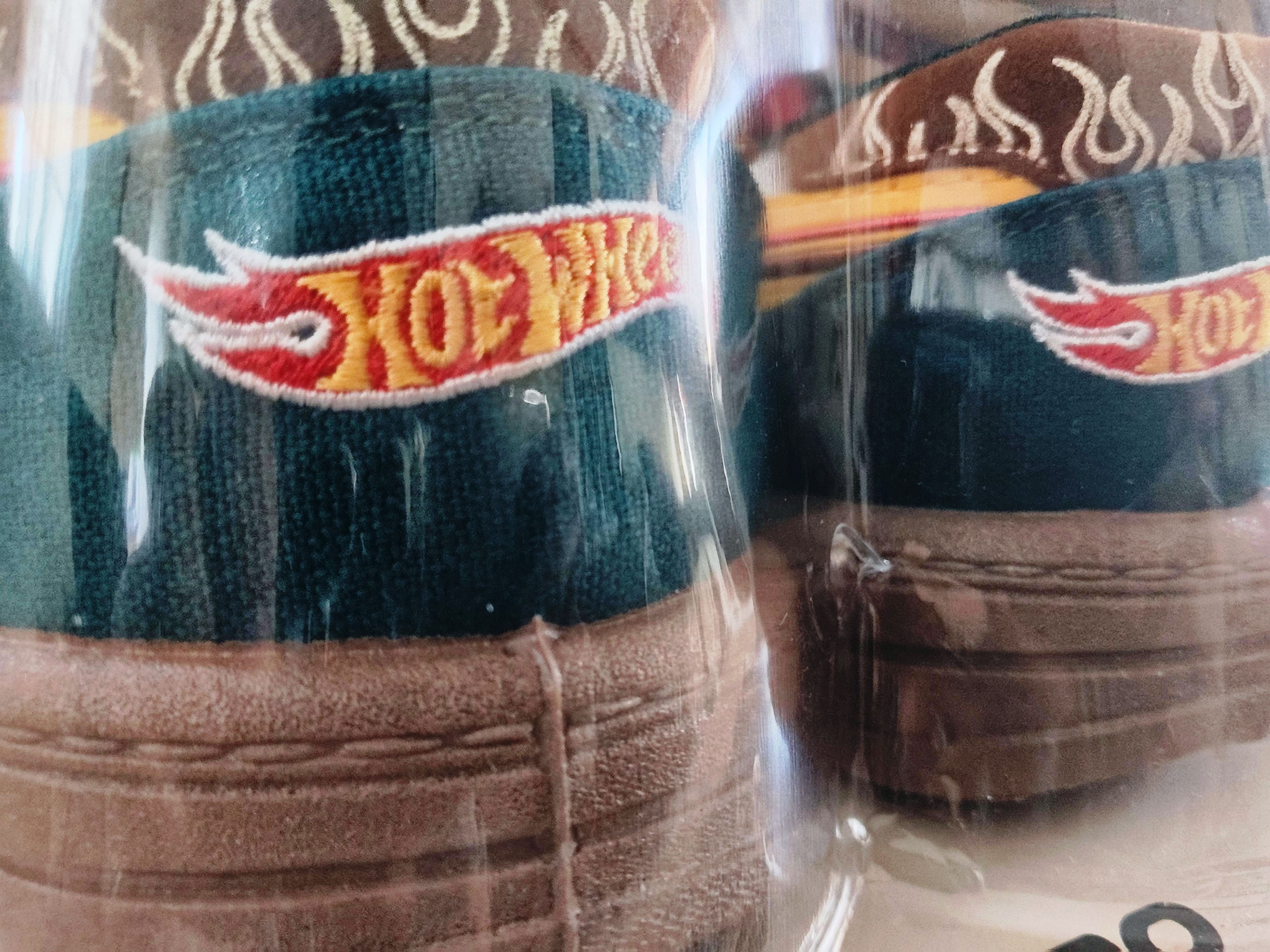 Vintage Aerostreet x Hot Wheels™ Limited Edition | Official Licensed Size US 10.5 / EU 43-44 - 2 Thumbnail