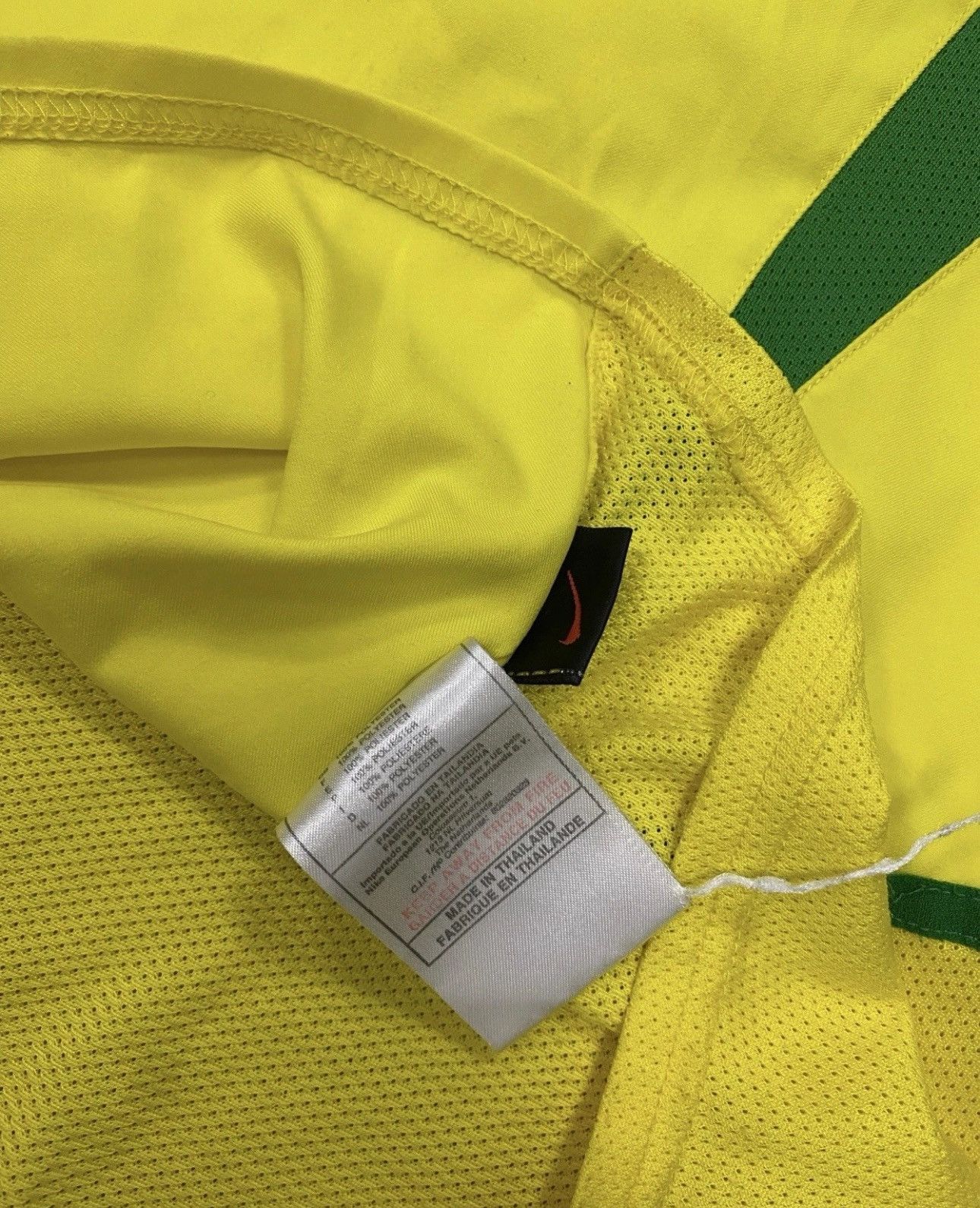 Nike Vintage Nike Brasil Jersey 2002/2004 Home Shirt World Cup Size US S / EU 44-46 / 1 - 4 Thumbnail