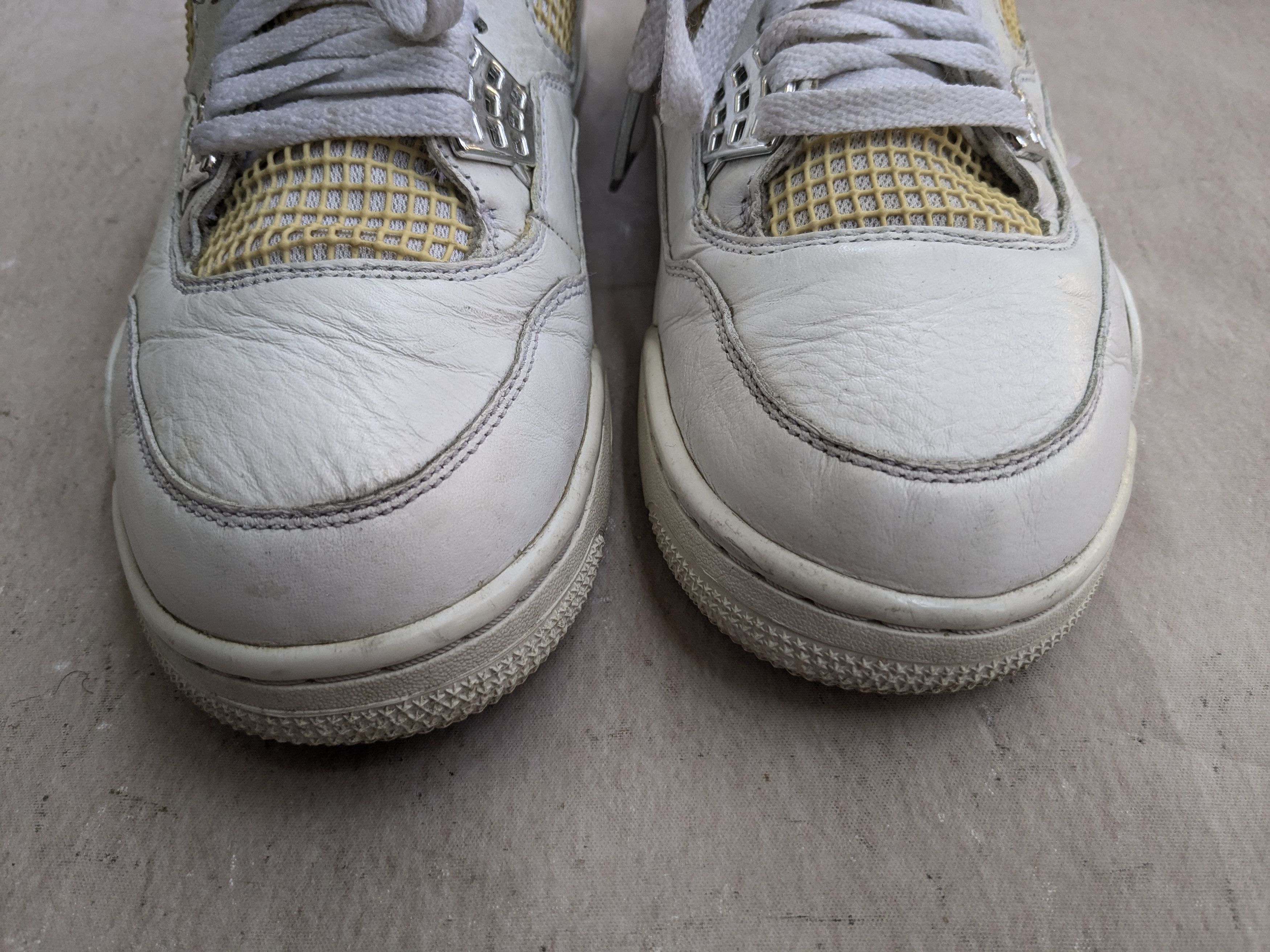 Jordan Brand Nike Air Jordan 4 Retro Pure Money 11.5 White Silver Leather Size US 11.5 / EU 44-45 - 2 Thumbnail