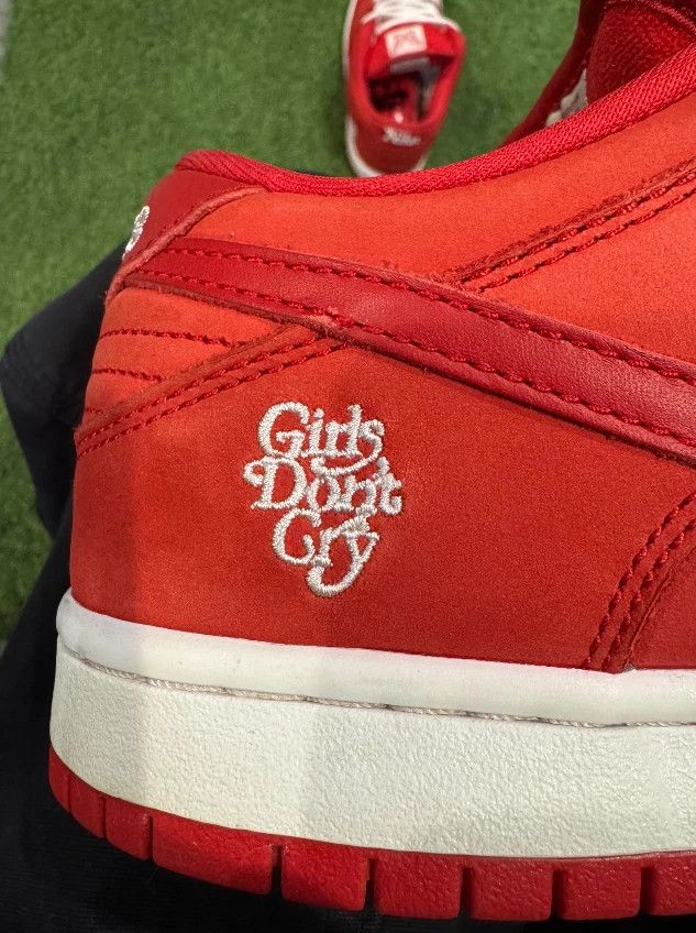 Nike SB Size 8.5- Nike SB Dunk Low Verdy Girls Don't Cry Size US 8.5 / EU 41-42 - 6 Thumbnail