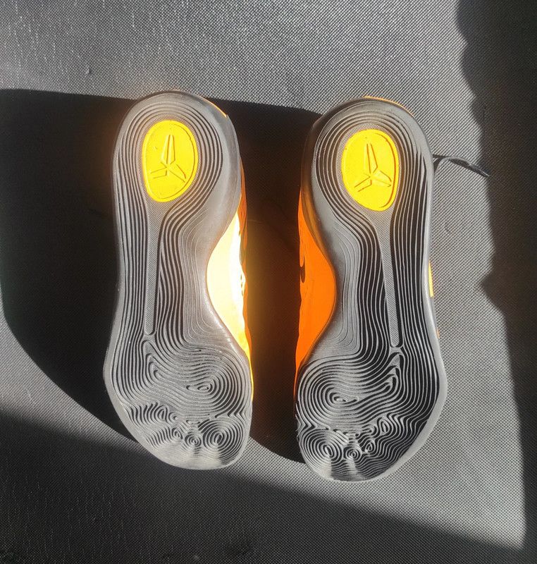 Nike Kobe 9 EM Bruce Lee Size US 15 / EU 48 - 2 Thumbnail