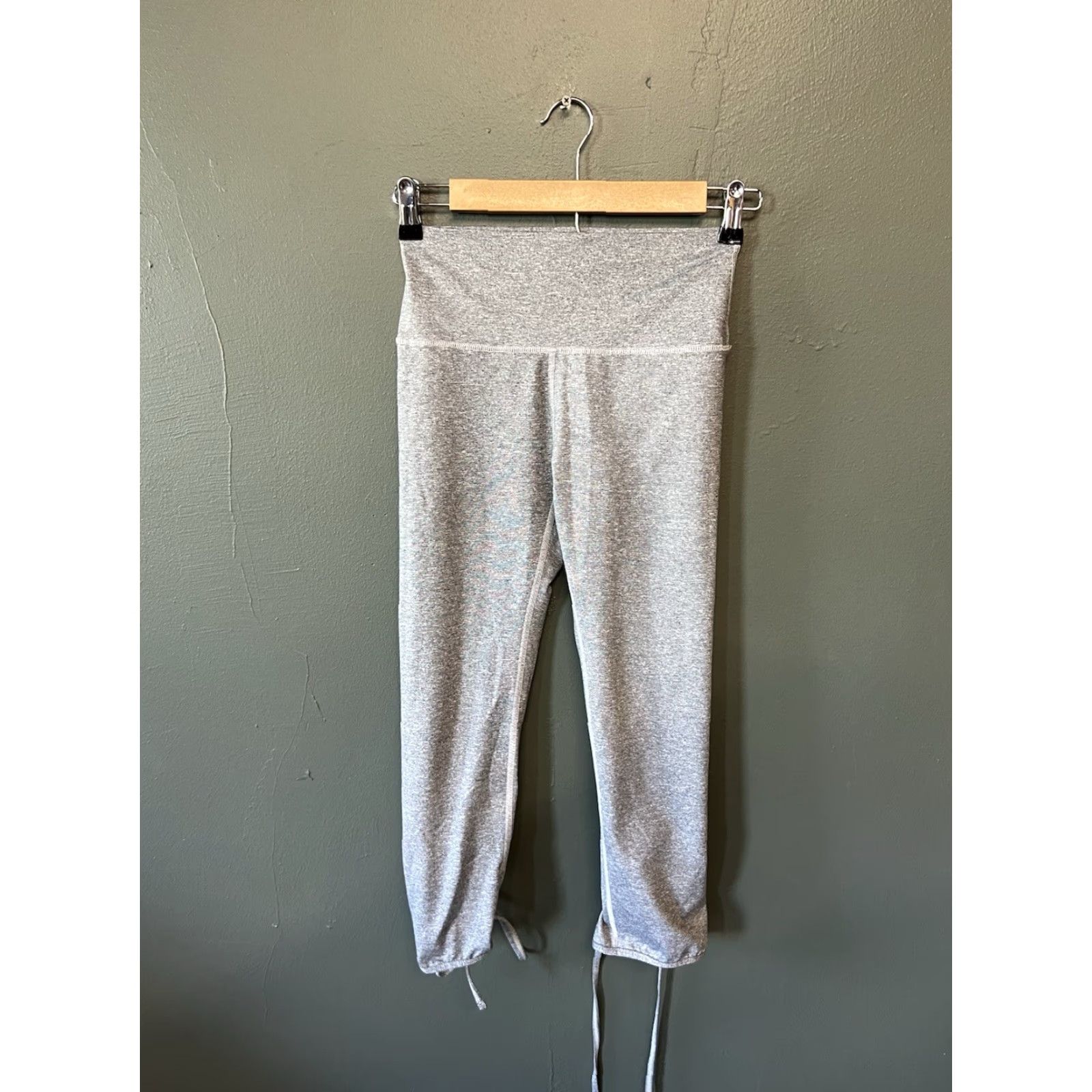 Vintage Aerie Womens Gray Cropped Athletic Leggings Pants Size Small Size 28" / US 6 / IT 42 - 2 Thumbnail