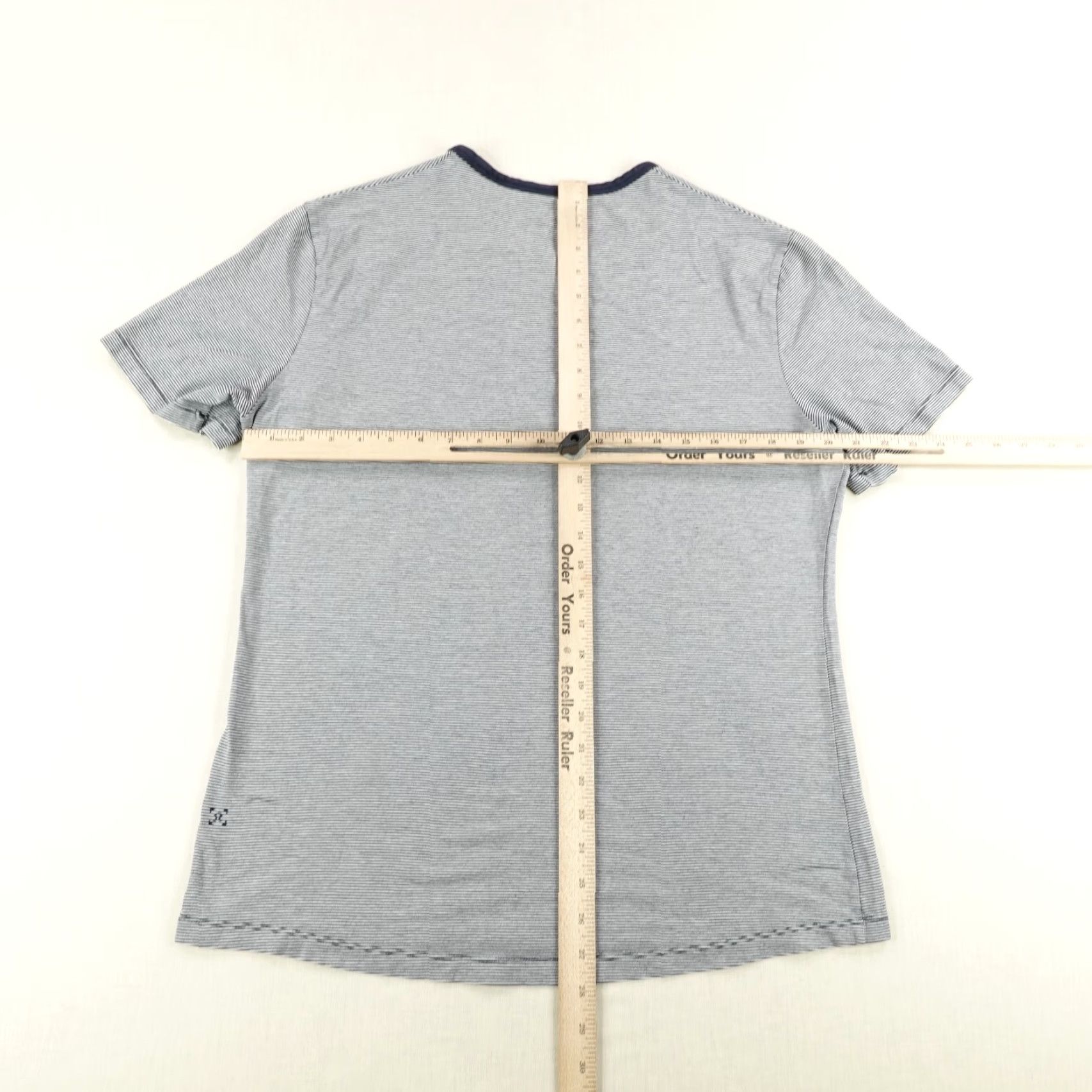 Lululemon Lululemon Shirt Mens Medium Blue Stripes 5 Year Basic Tee Performance Athletic Size US M / EU 48-50 / 2 - 4 Thumbnail