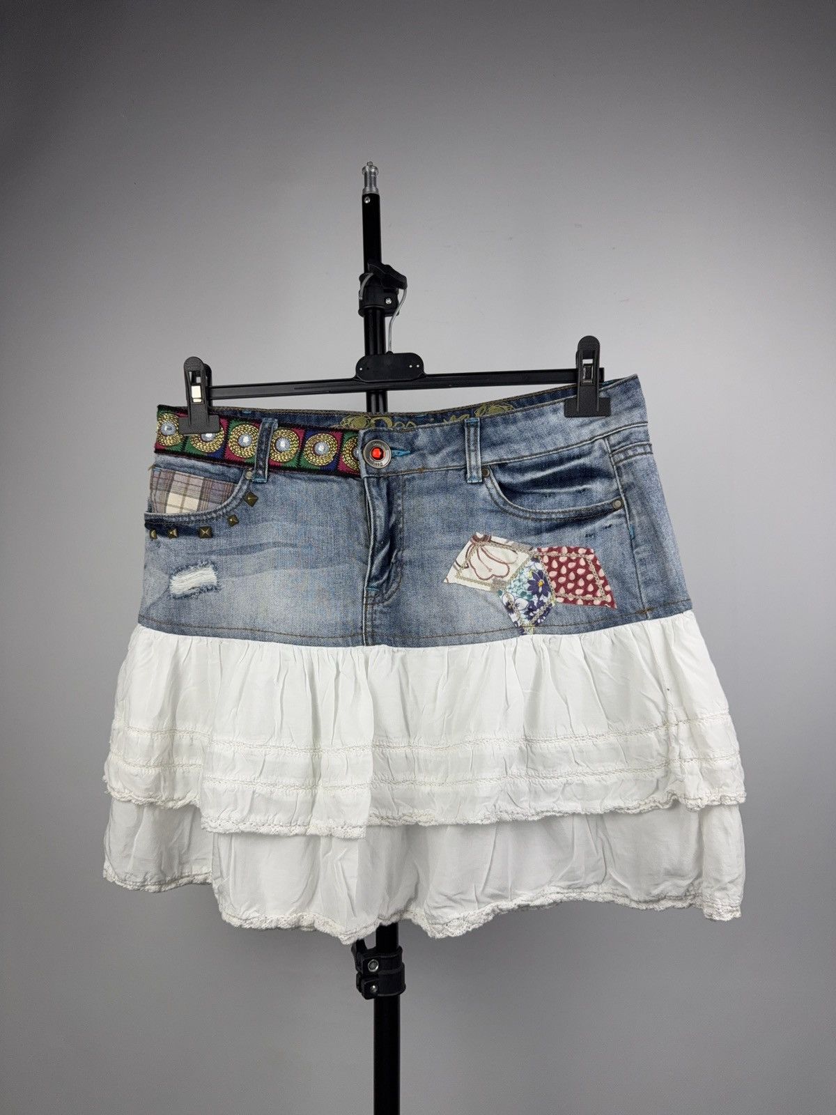 Desigual Desigual Exotic Jeans Layered Denim Y2K Boho Patch Skirt Size 31" - 1 Thumbnail
