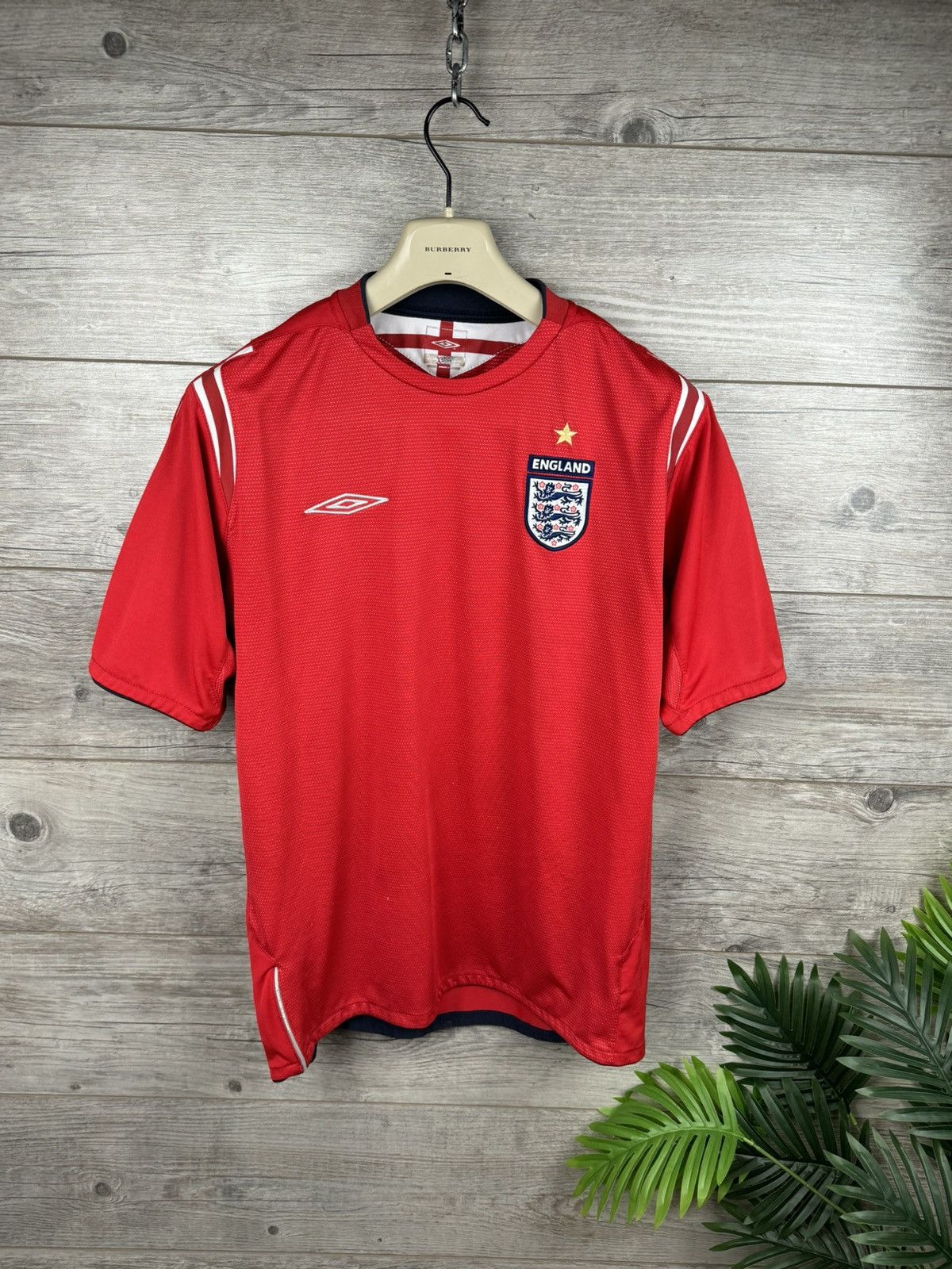 Umbro × Vintage Umbro England 🏴󠁧󠁢󠁥󠁮󠁧󠁿 2004 2006 soccer jersey size L Size US L / EU 52-54 / 3 - 3 Thumbnail