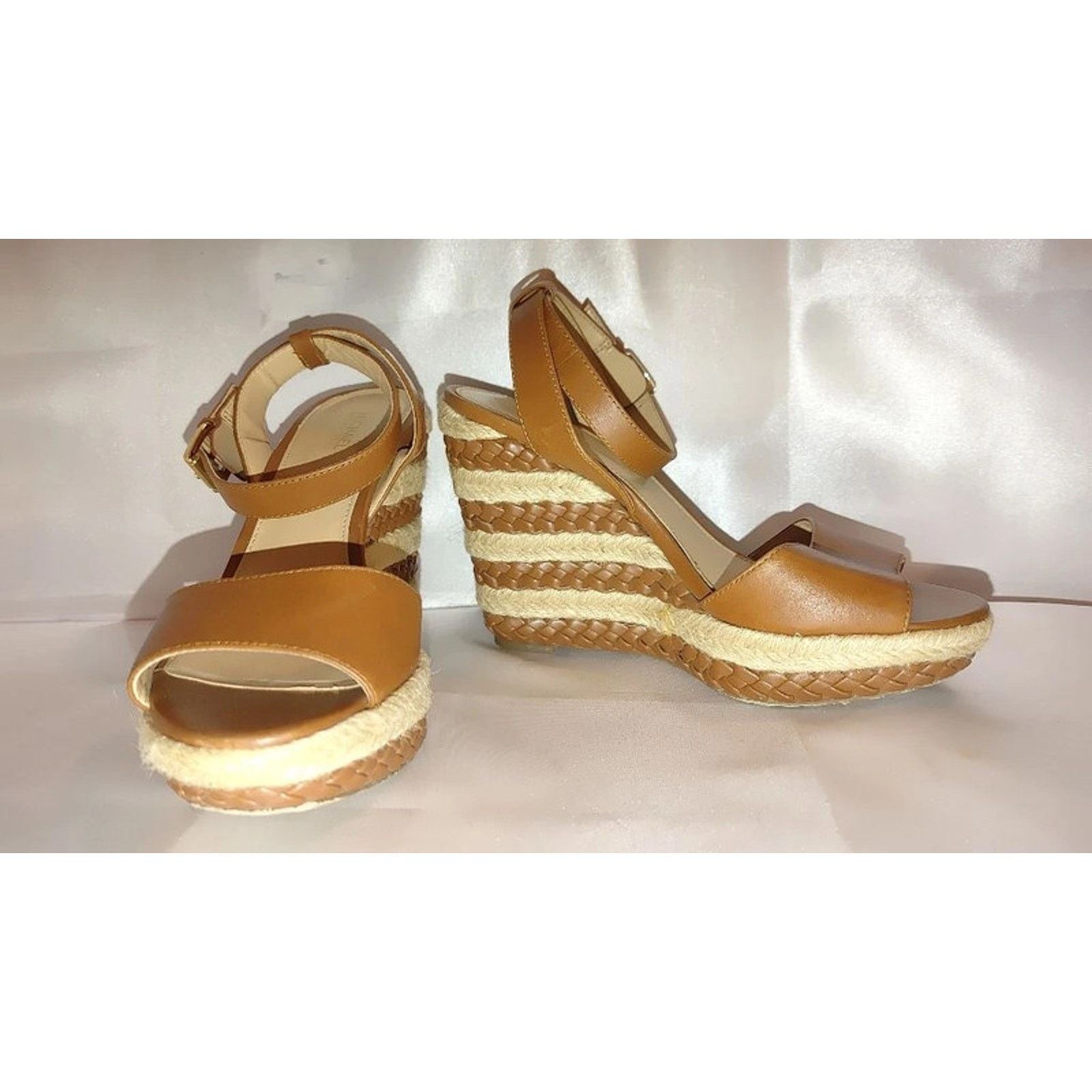 Michael Kors Michael Kors Espadrille Wedges Size 6M Size ONE SIZE - 6 Thumbnail