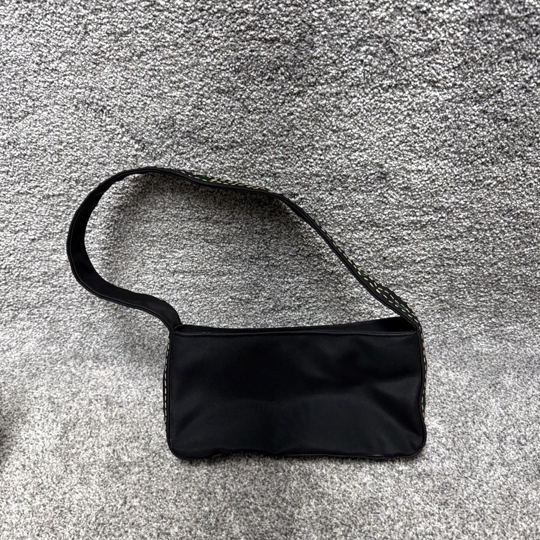 Vintage VINTAGE 90s Y2K Purse Embroidered Beaded Floral Boho Cottagecore Fairy Grunge Shoulder Bag Black PVC Women Size ONE SIZE - 4 Thumbnail