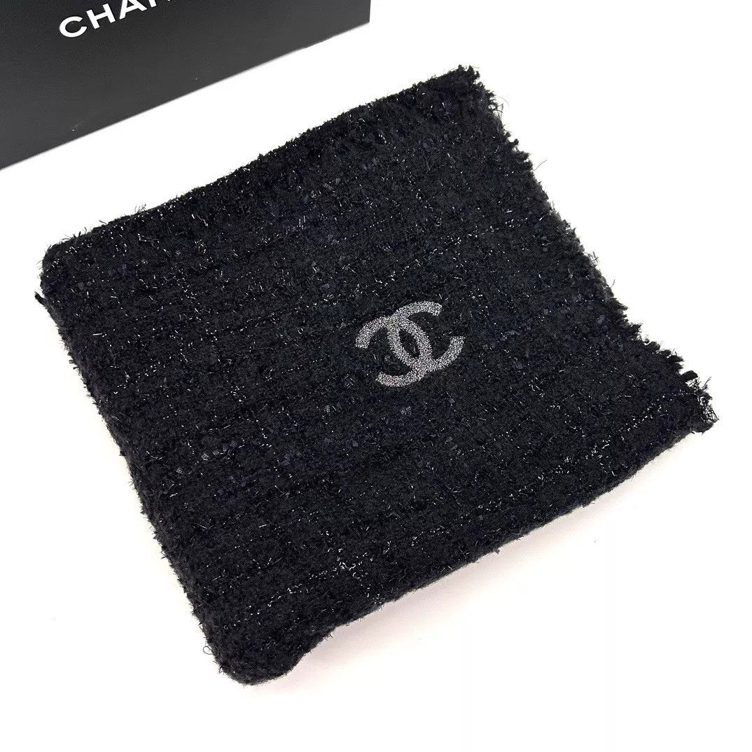 Chanel Chanel Scarf Size ONE SIZE - 1 Thumbnail